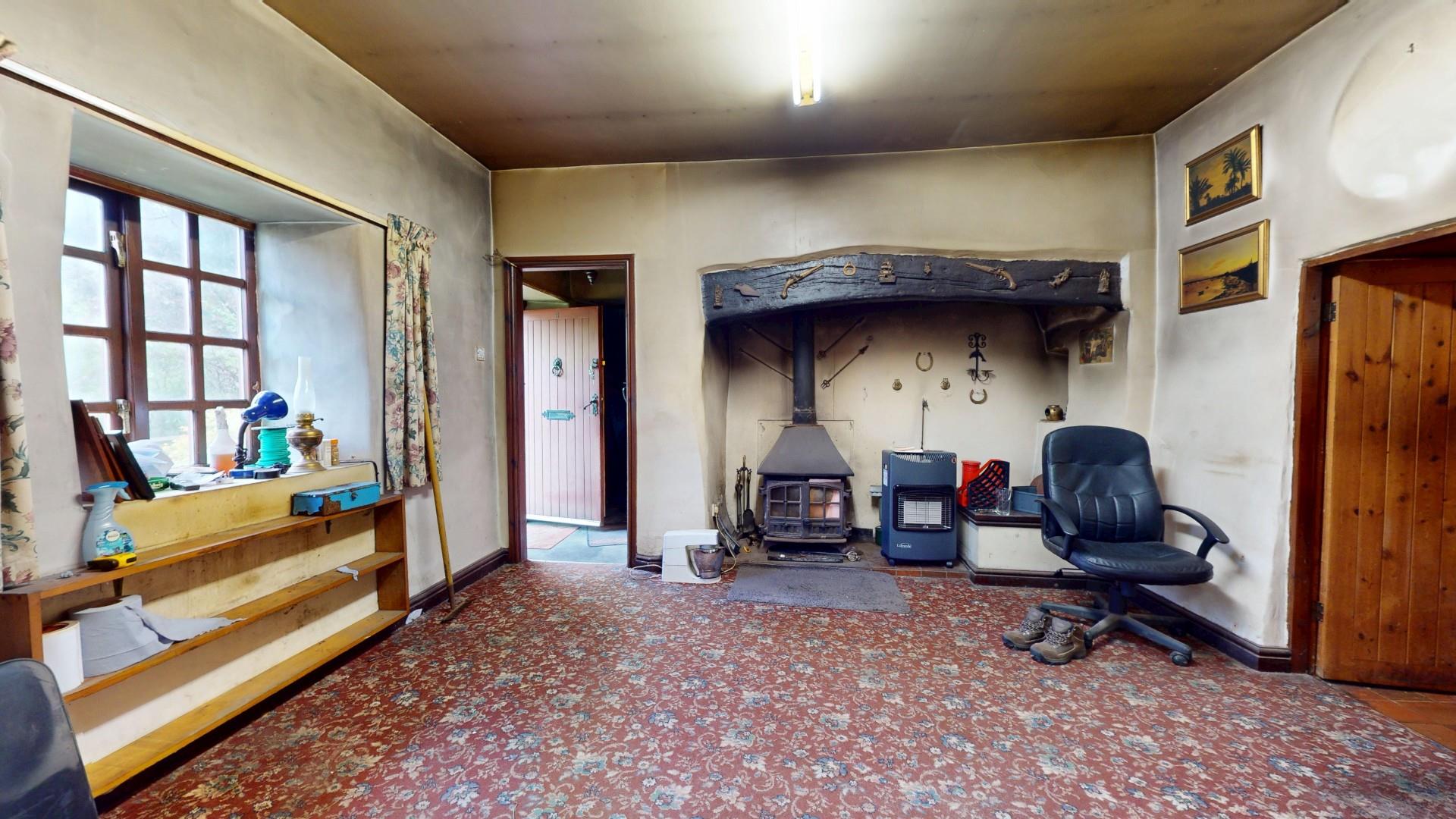 The Nant, Llanferres, Mold - LIVING/DINING ROOM