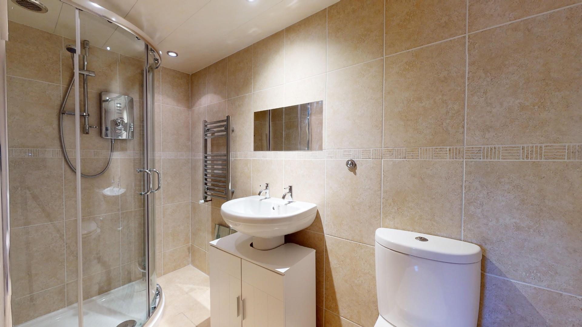 Clawddnewydd, Ruthin - EN SUITE SHOWER ROOM