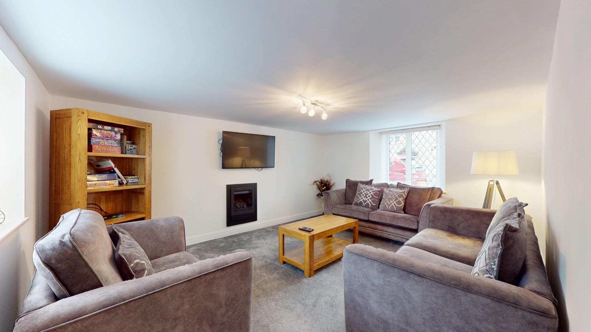 Mwrog Street, Ruthin - LOUNGE