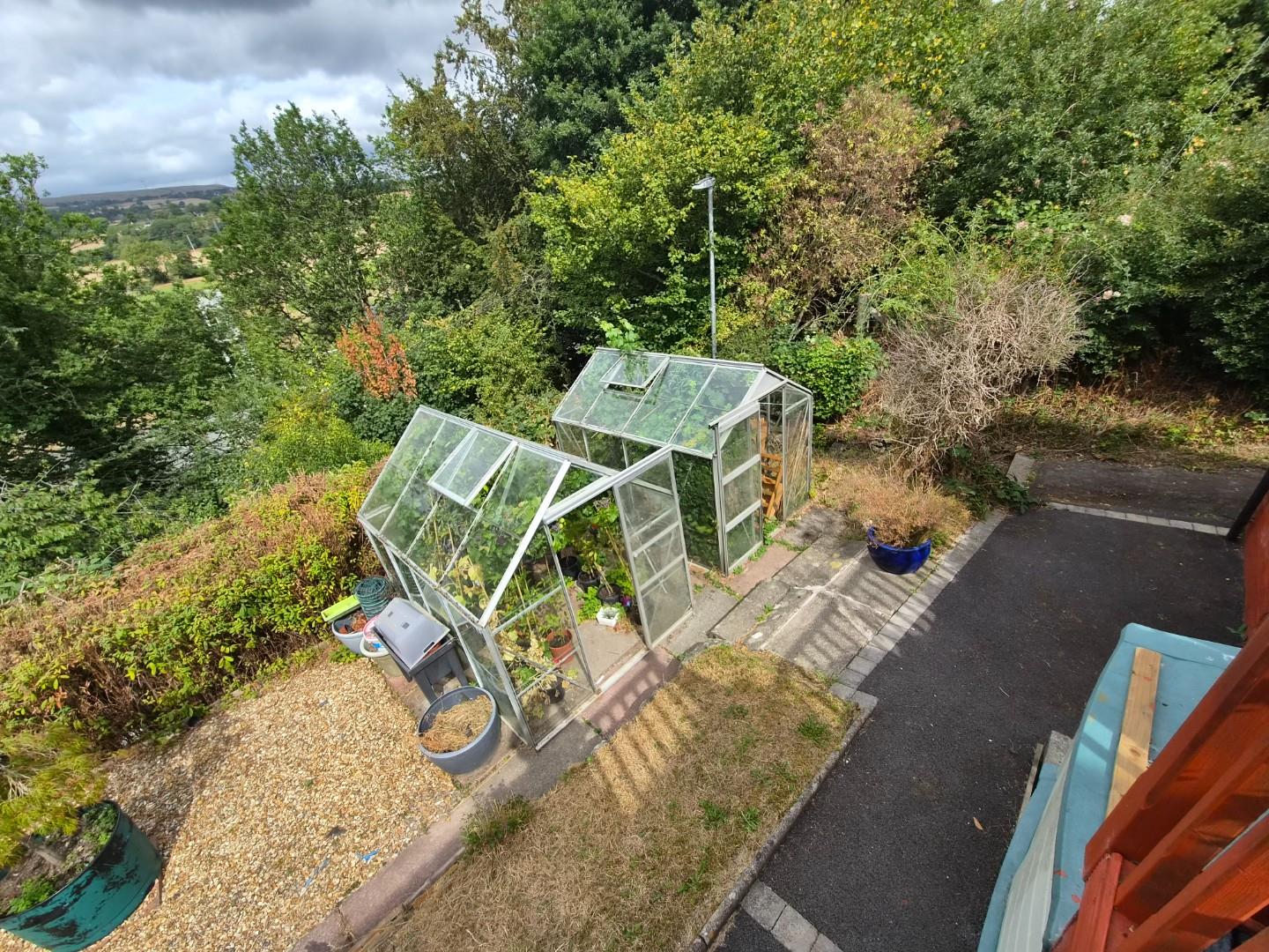 The Crescent, Corwen -