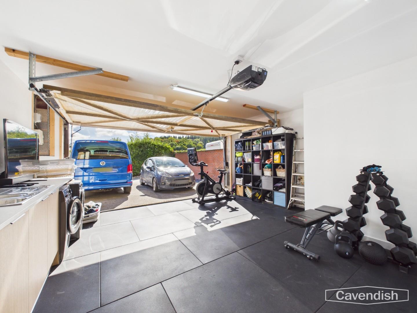 Llanfwrog, Ruthin - Garage & Studio