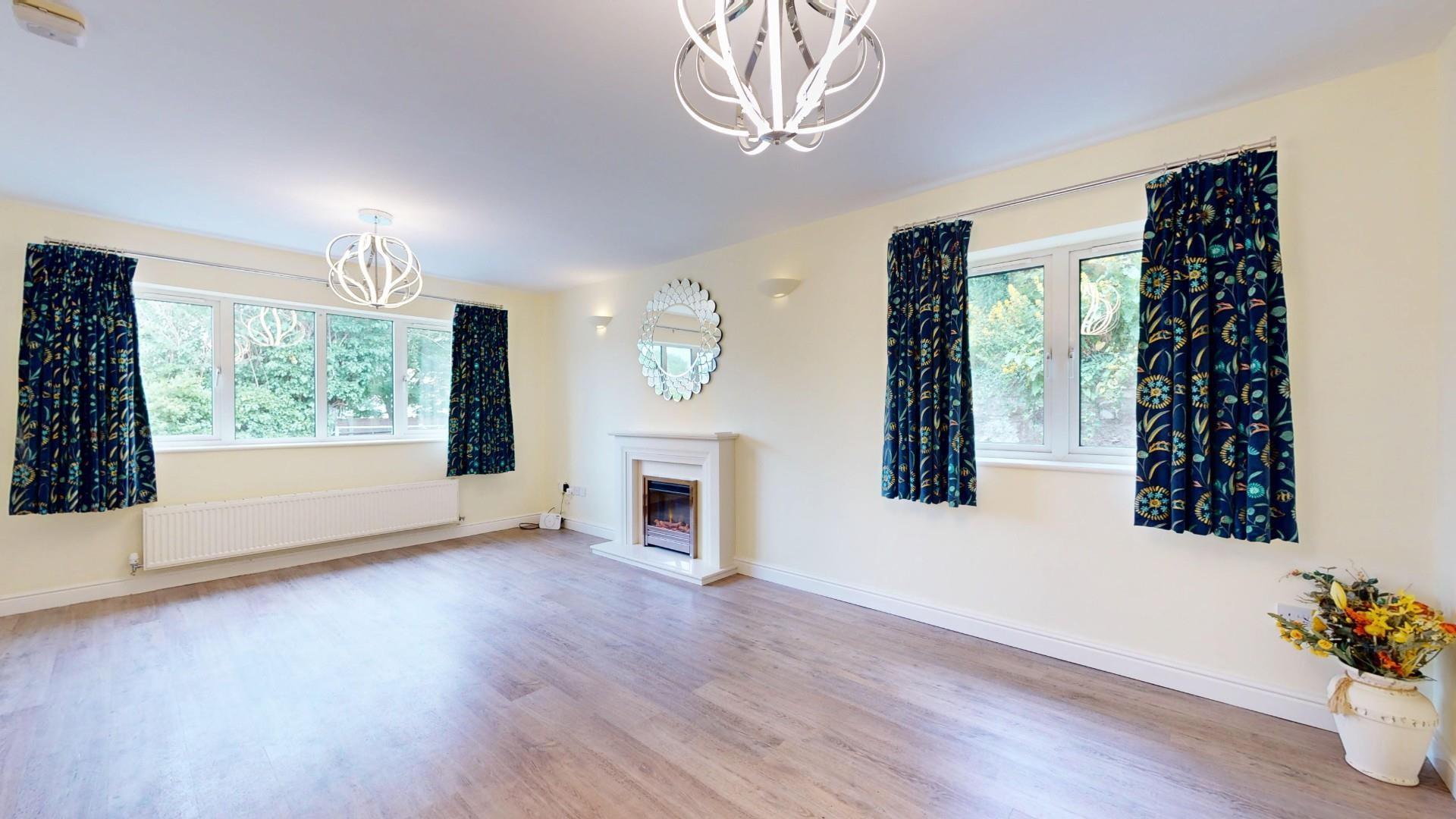 Prior Street, Ruthin - LOUNGE