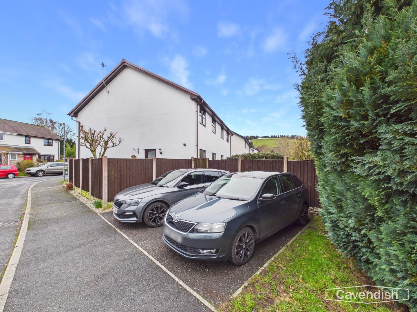 Cae Derwen, Llanferres, Mold - Parking Area