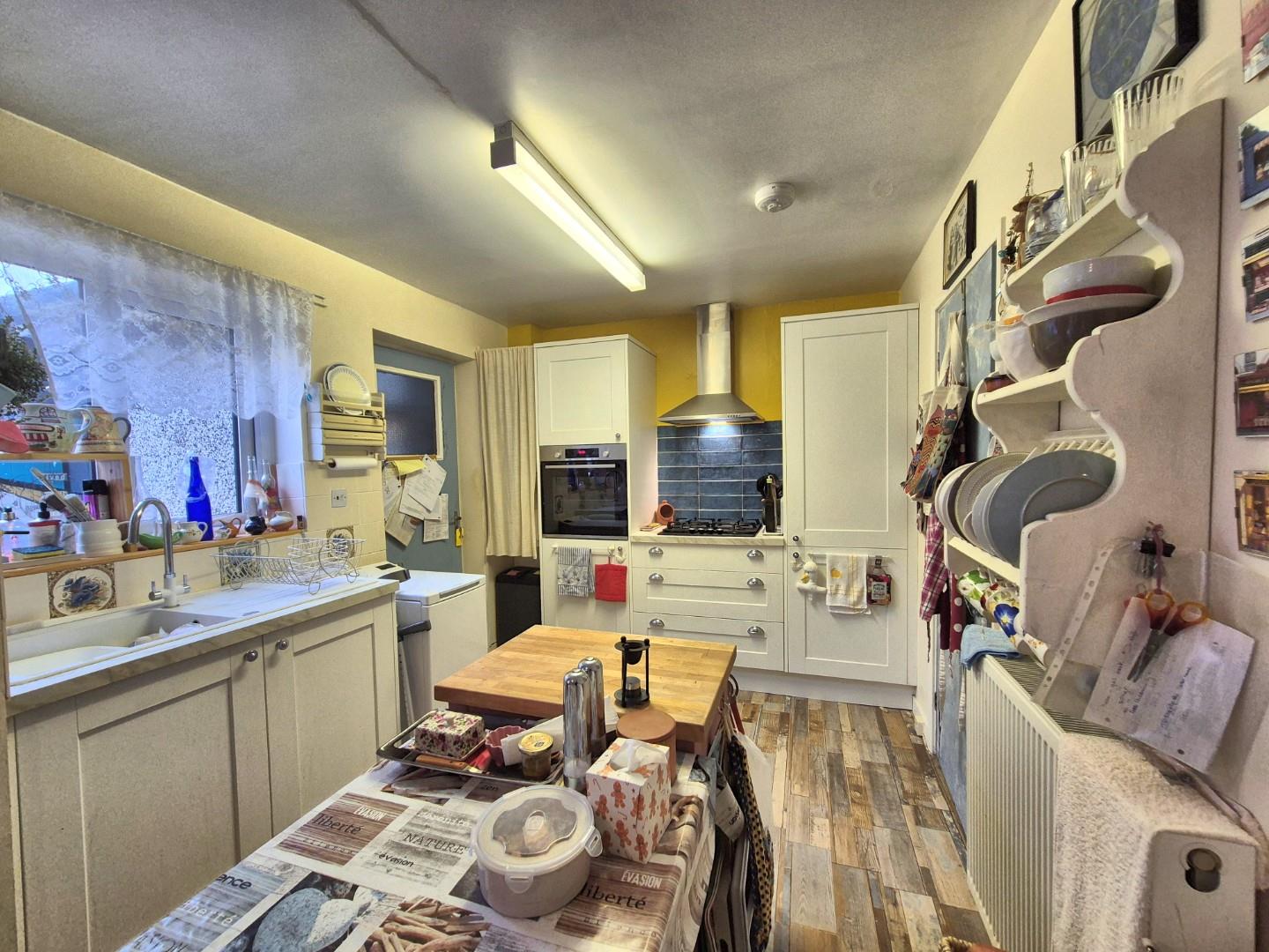 Mwrog Street, Ruthin - KITCHEN/DINING ROOM