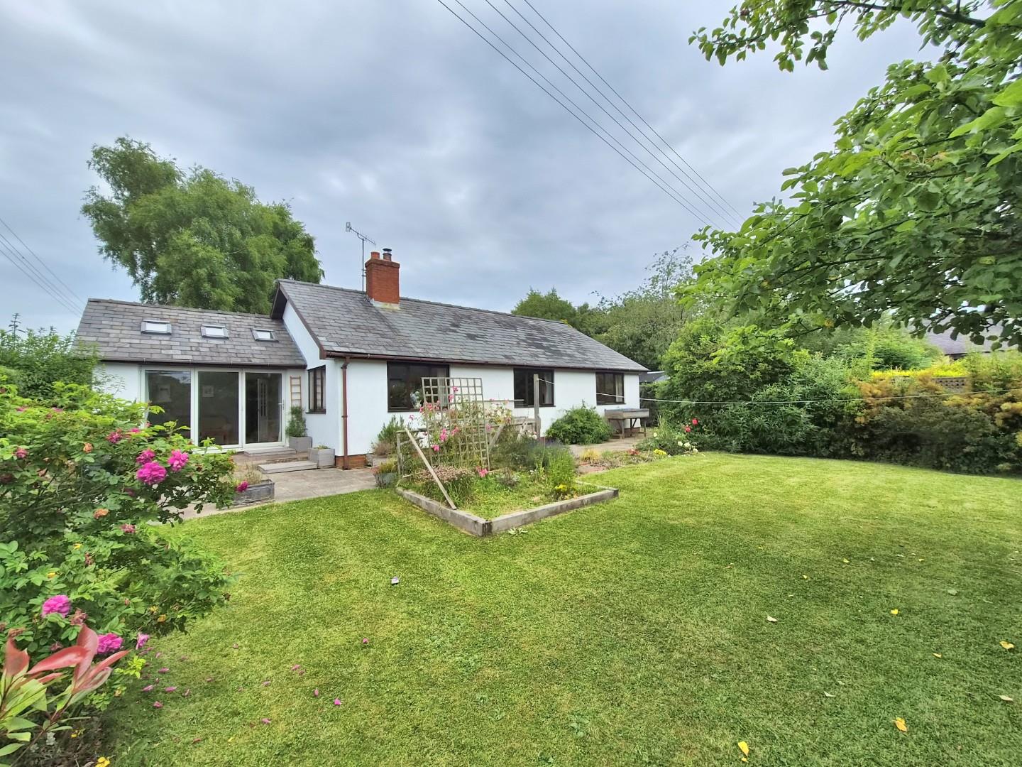 Ffordd Rhiw Ial, Llanarmon-Yn-Ial, Mold - 