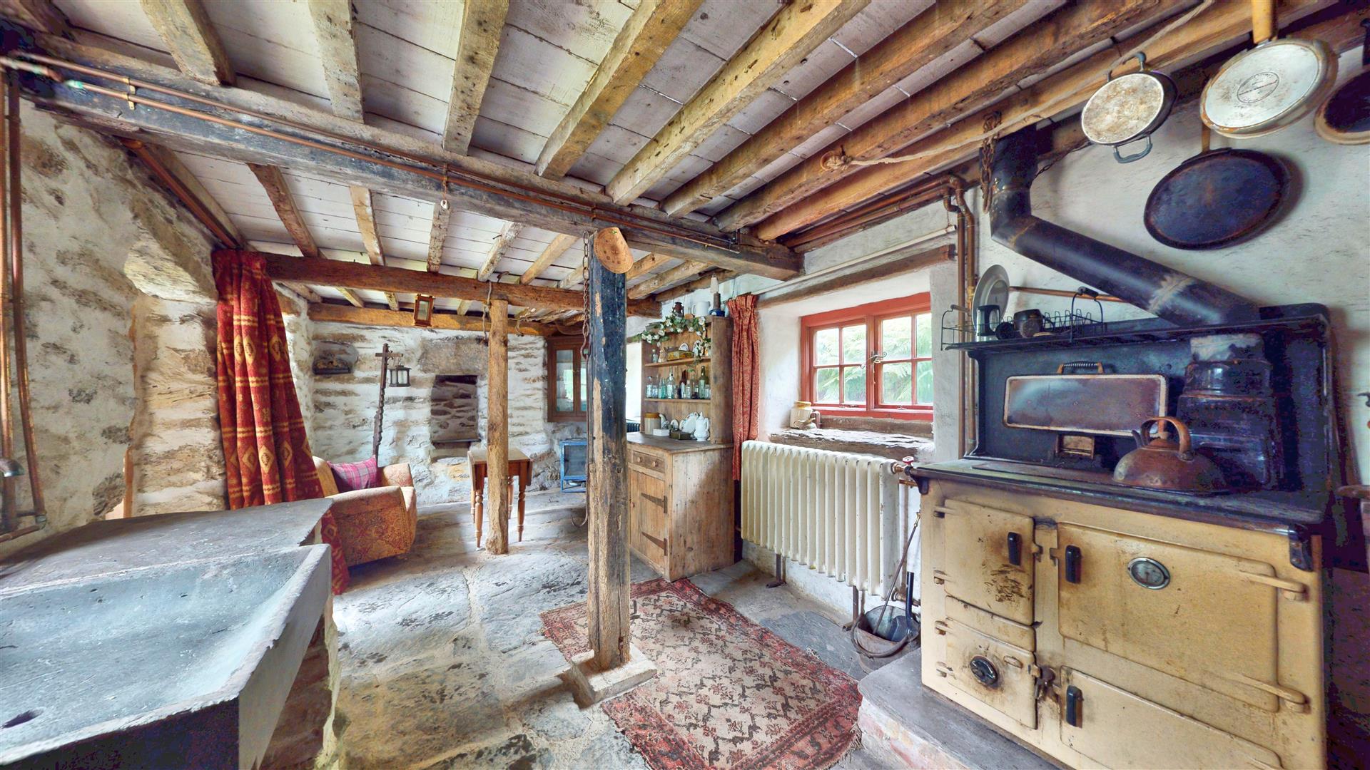 Cwmyglyn, Bala - KITCHEN/LIVING ROOM
