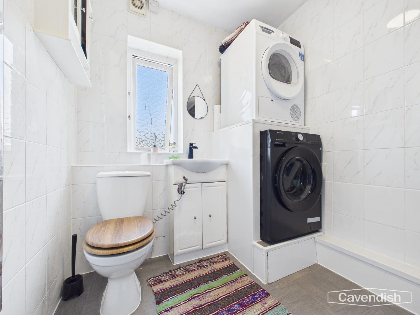 Canol Y Dre, Ruthin - DOWNSTAIRS WC / SHOWER ROOM