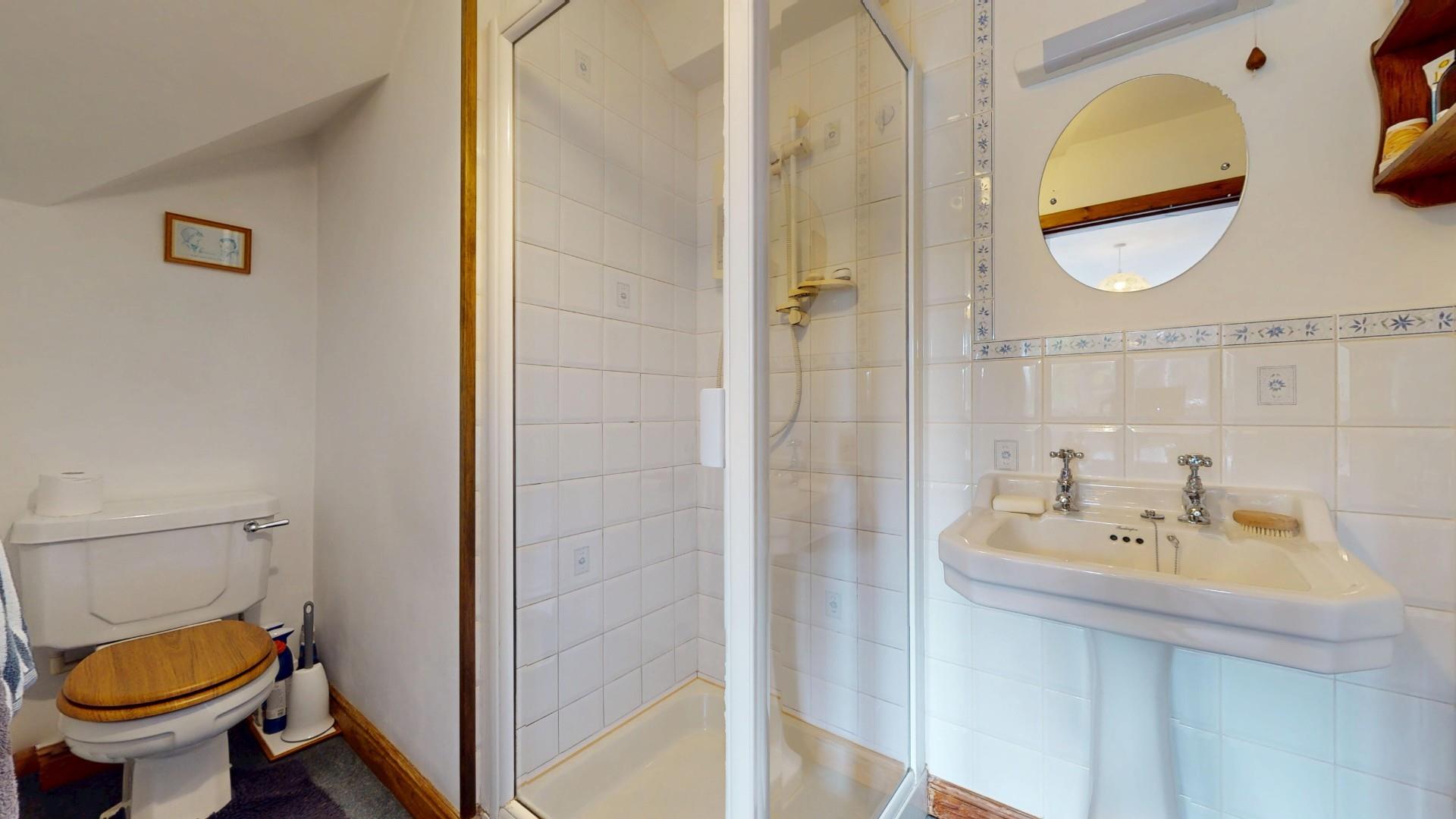 Llanfair Dyffryn Clwyd, Ruthin - EN SUITE SHOWER ROOM