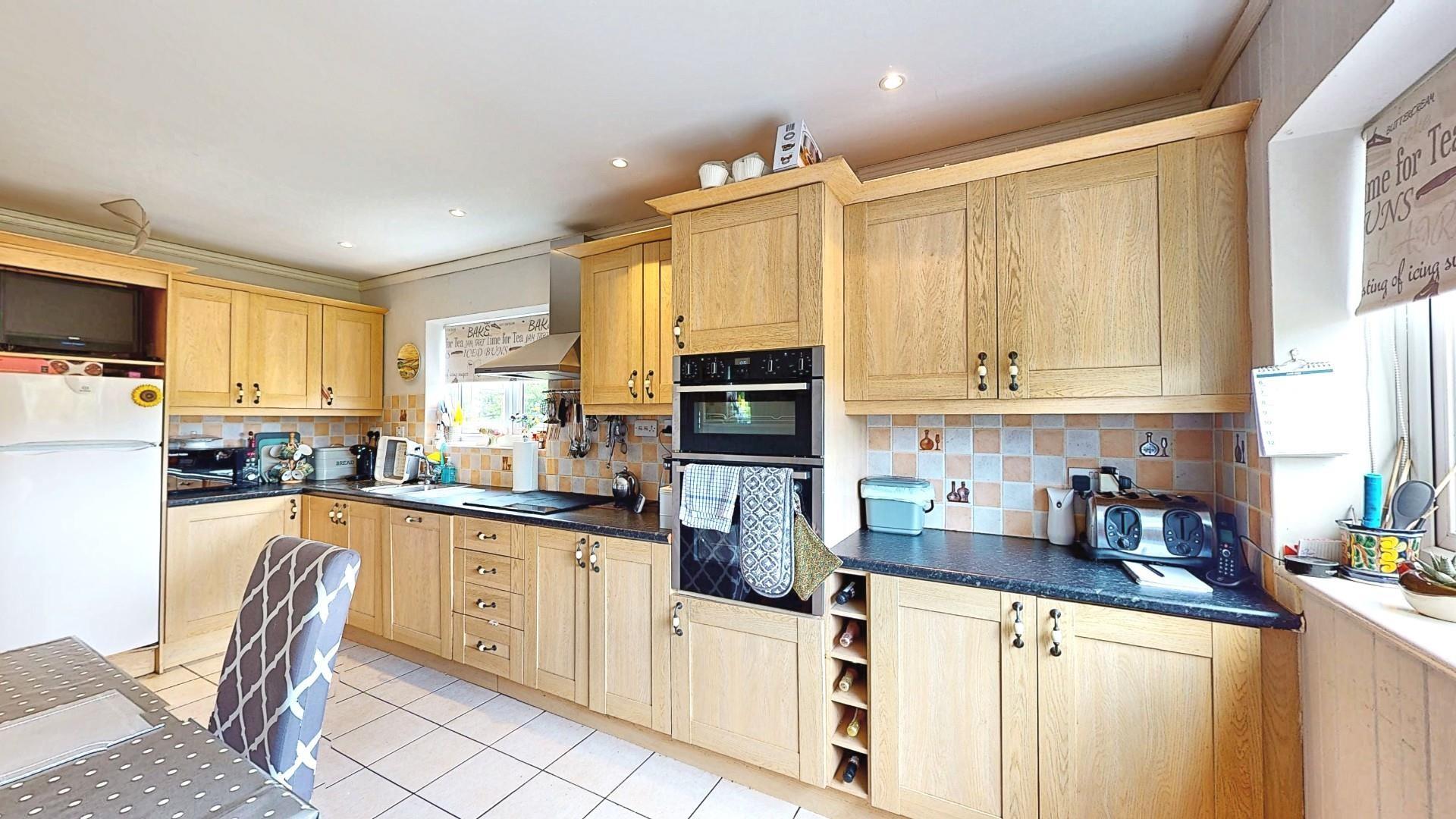 Llanfair Dyffryn Clwyd, Ruthin - KITCHEN/BREAKFAST ROOM
