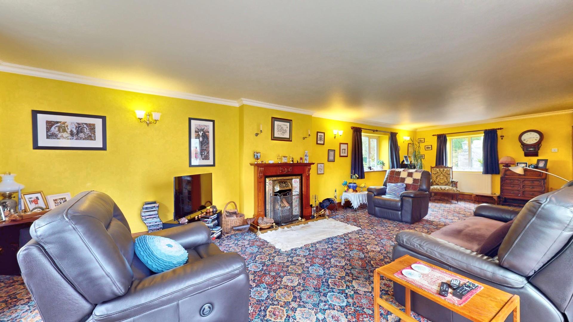 Llanfair Dyffryn Clwyd, Ruthin - LOUNGE