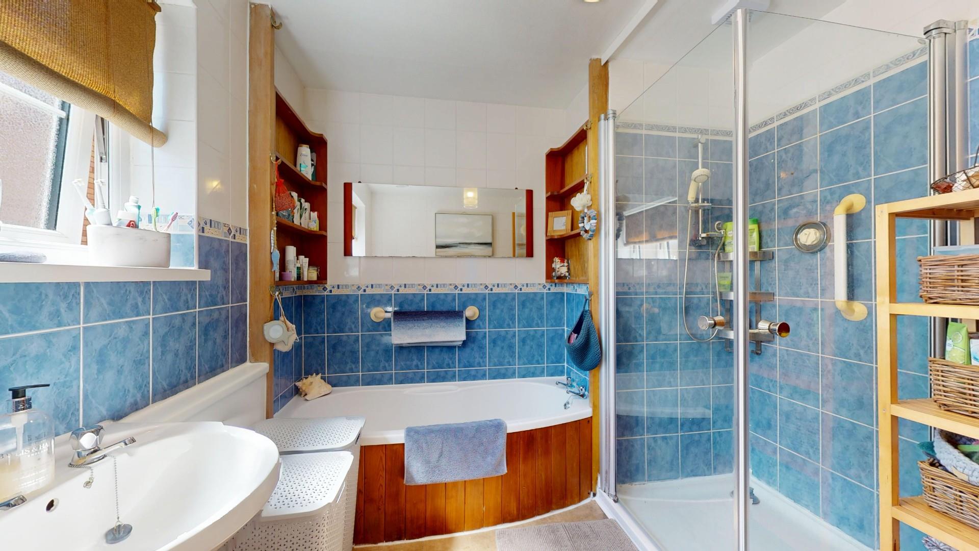 Tan Y Bryn, Pwllglas, Ruthin - BATHROOM