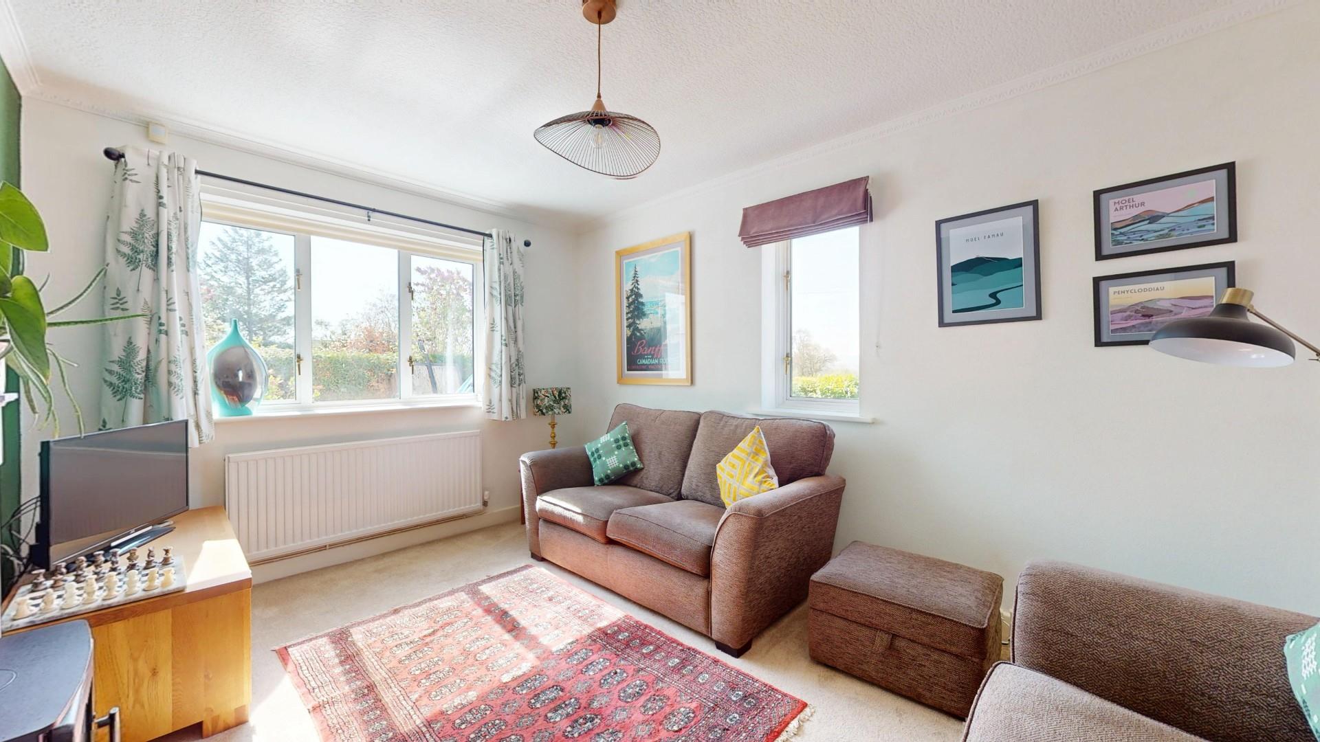 Gellifor, Ruthin - LOUNGE