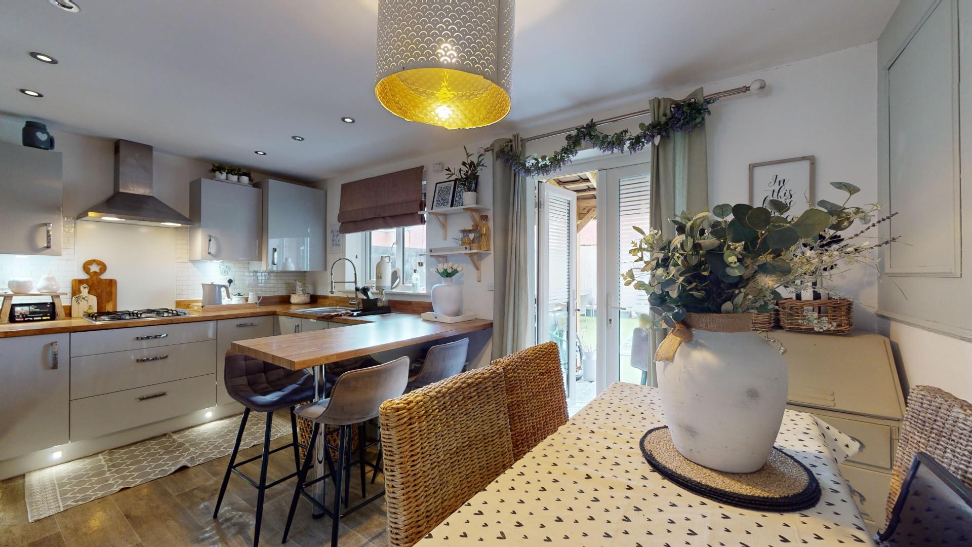 Stryd Yr Wylan, Ruthin - KITCHEN/DINING ROOM