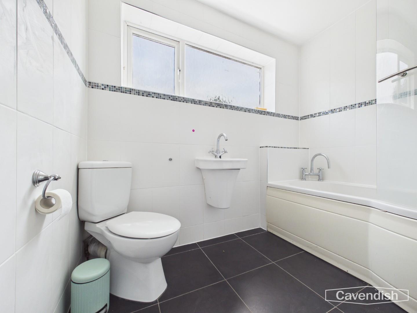 Tyn Y Parc, Ruthin - BATHROOM