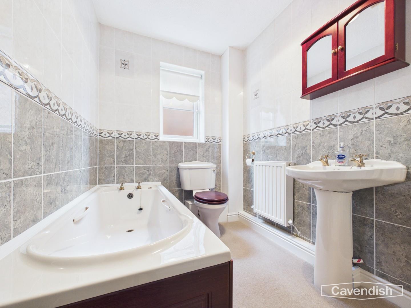 Cae Castan, Ruthin - Family Bathroom