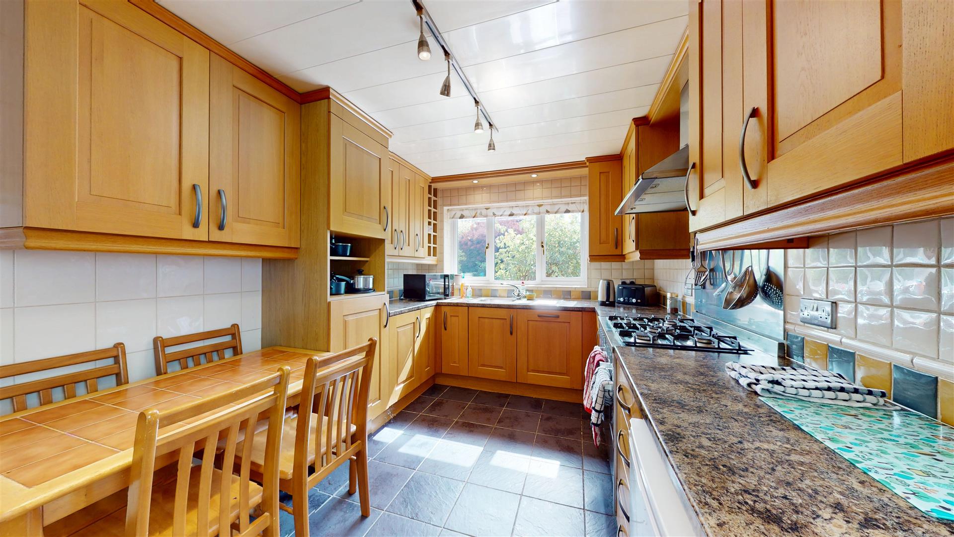 Stryd Y Brython, Ruthin - KITCHEN