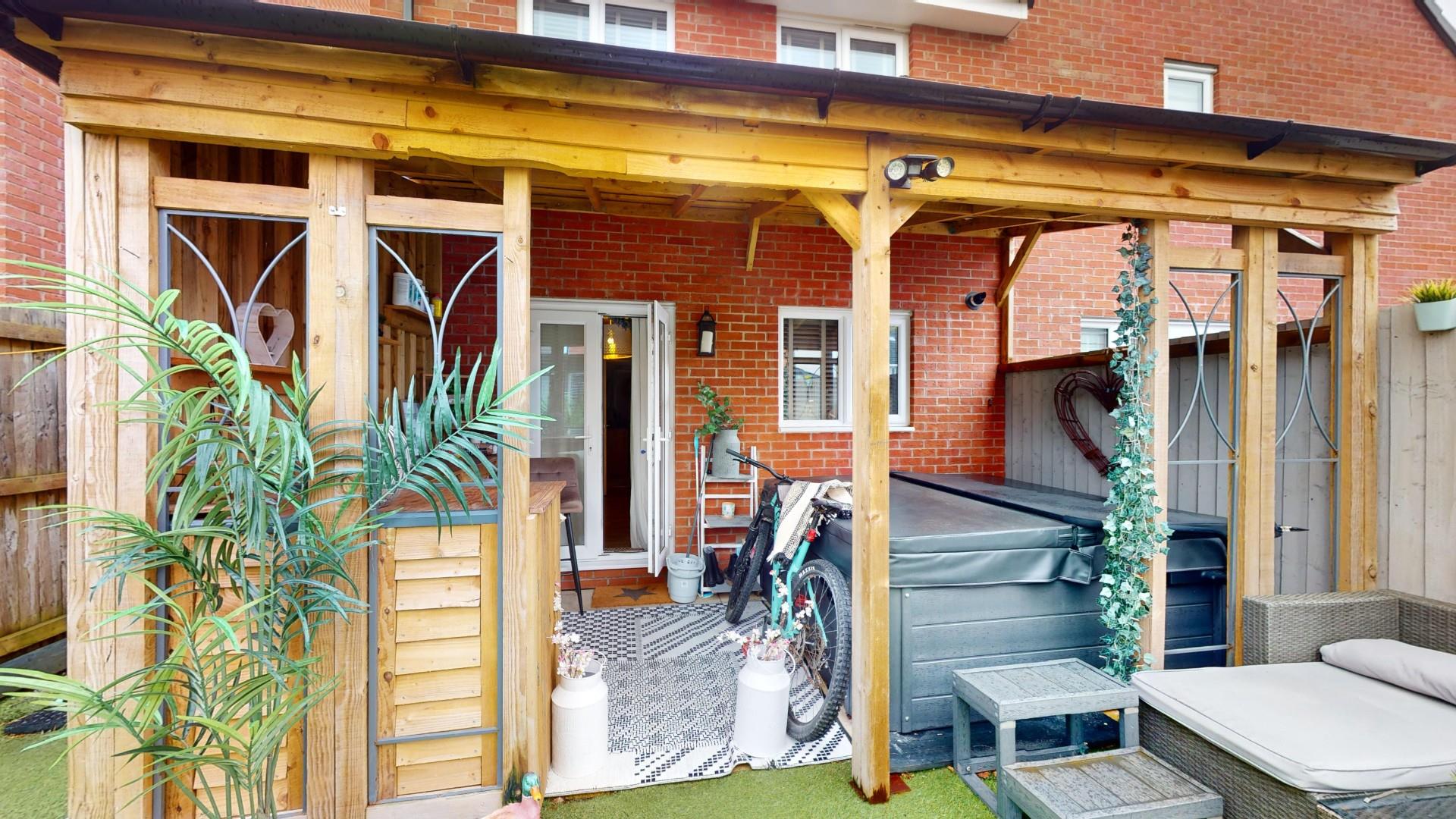 Stryd Yr Wylan, Ruthin - OUTSIDE