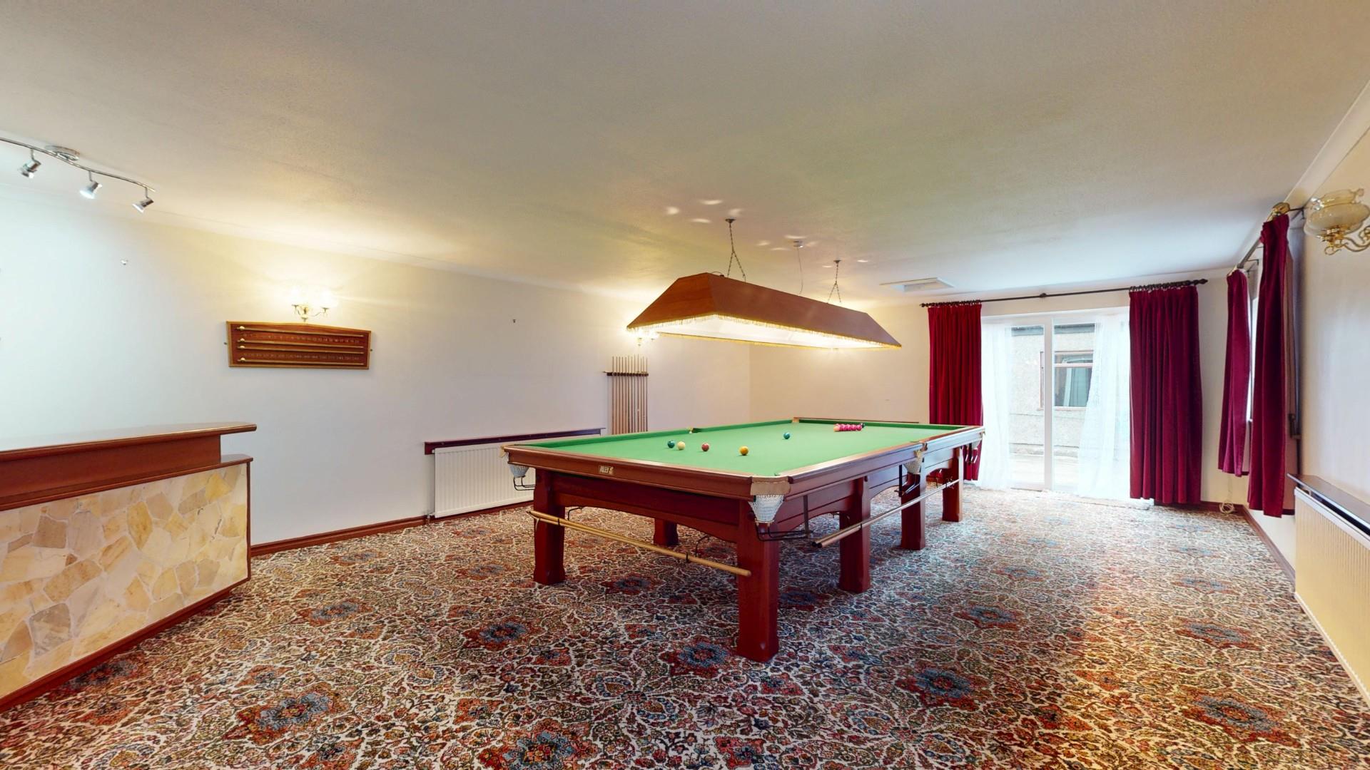 High Street, Bala - SNOOKER ROOM