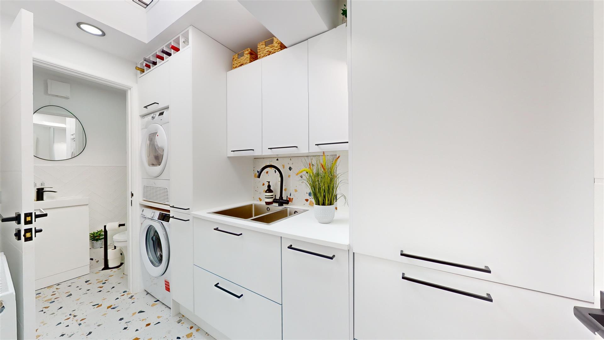 Llys Y Tywysog, Tremeirchion, St. Asaph - UTILITY ROOM