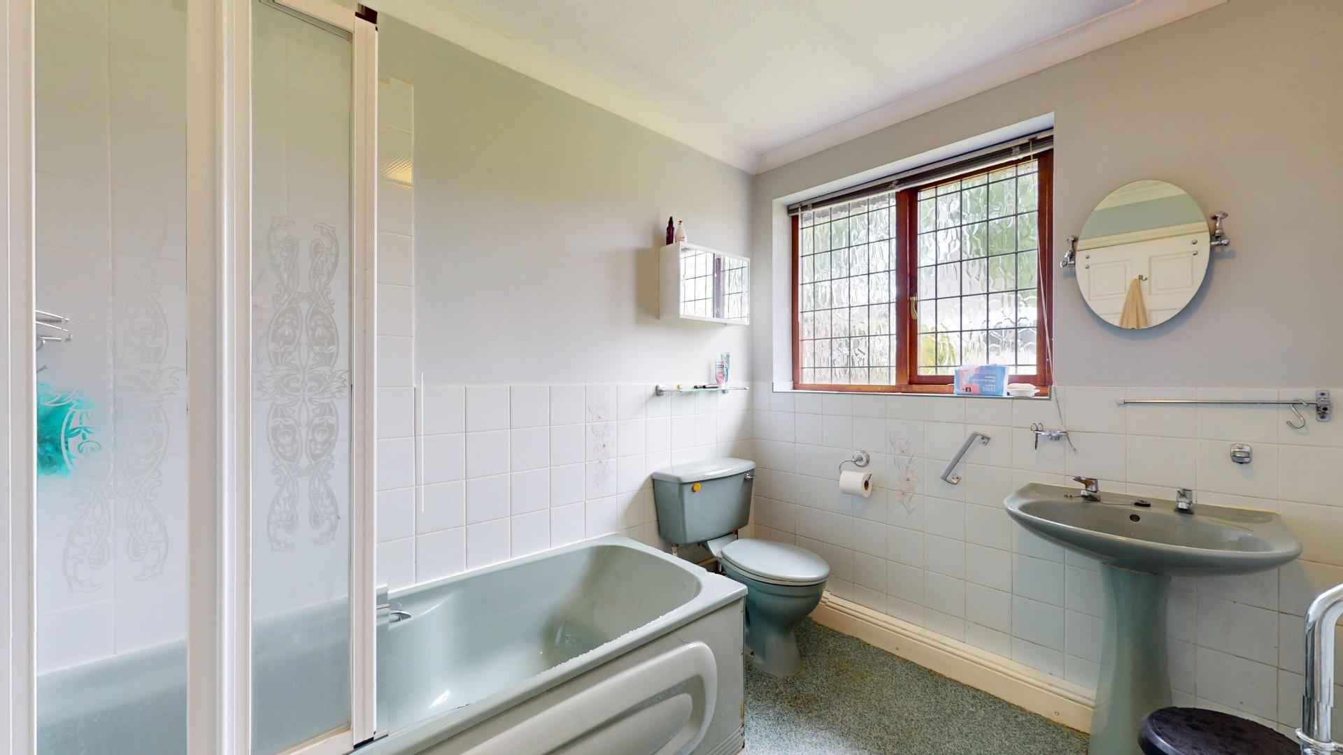 Ffordd Rhiw Ial, Llanarmon-Yn-Ial, Mold - BATHROOM