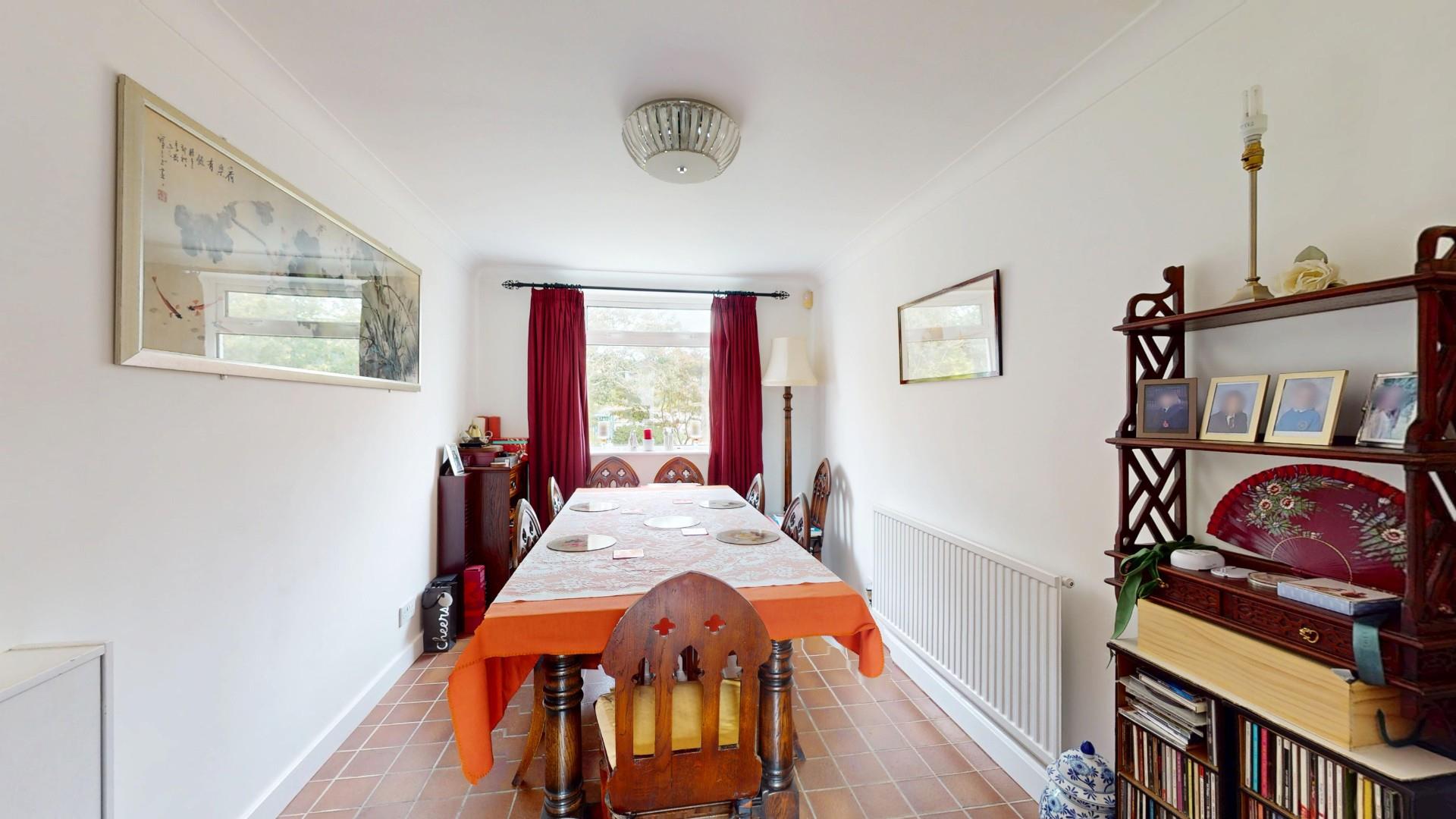 Corwen - DINING ROOM