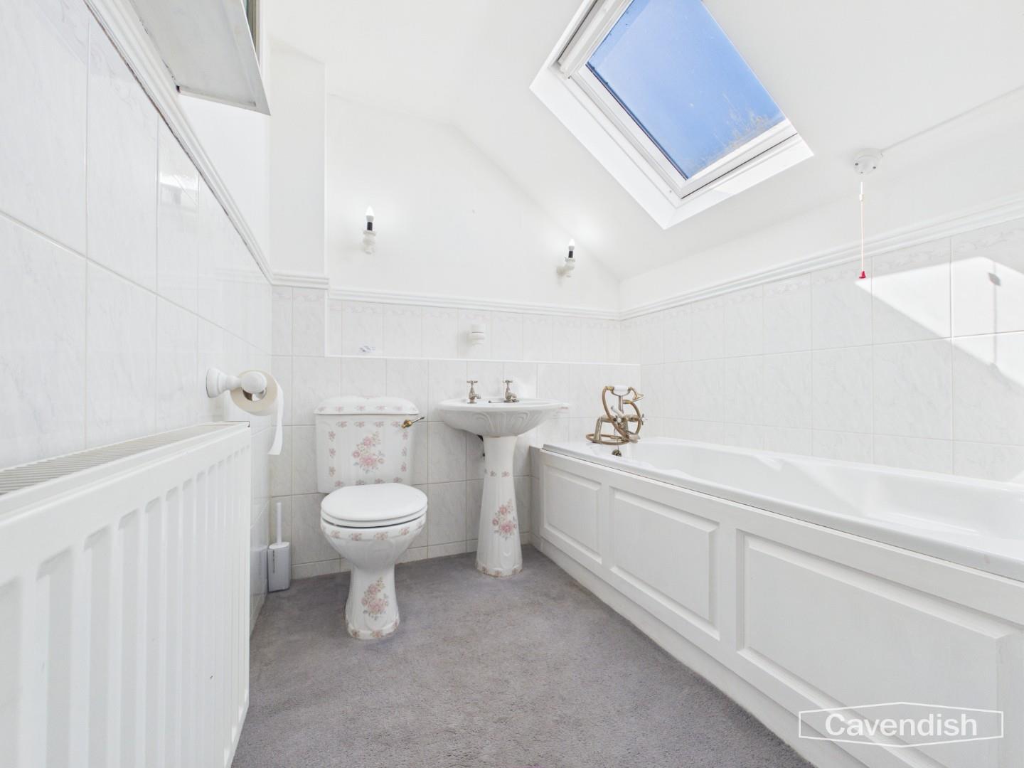 Maes Ffynnon, Ruthin - SHOWER ROOM