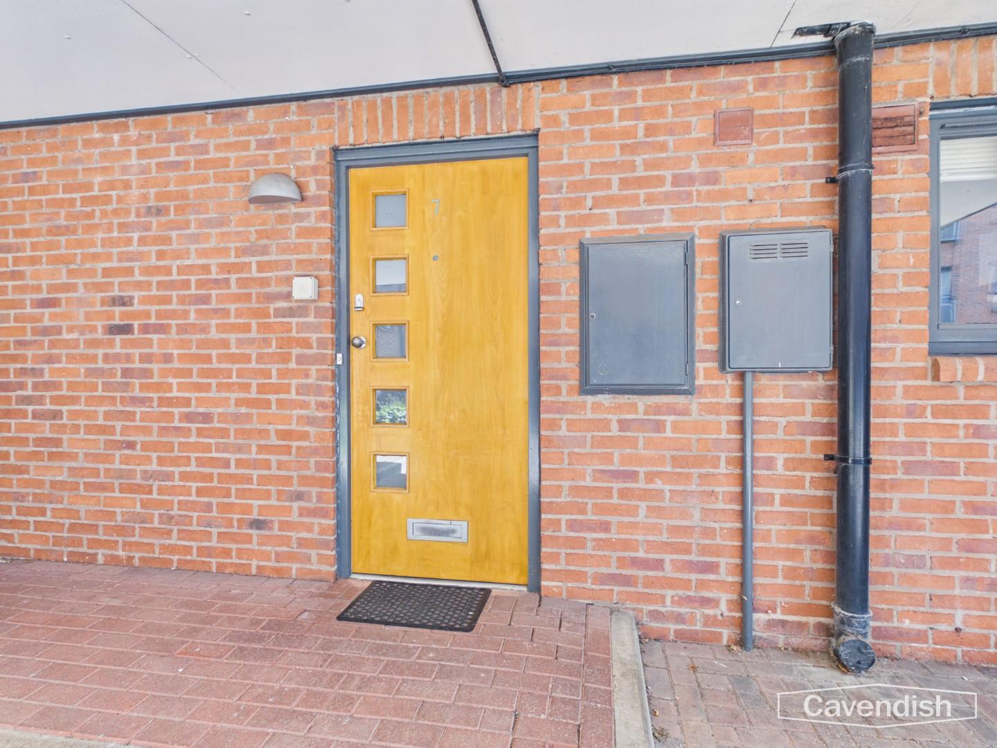 1875 Bakers Court, Steam Mill Street, Chester - THE ACCOMMODATION COMPRISES: