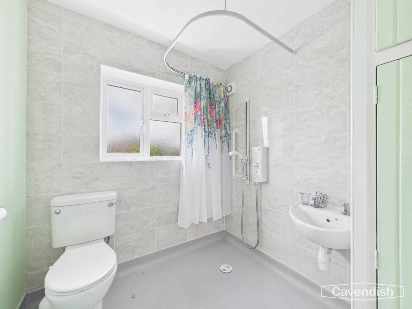 Ullswater Crescent, Plas Newton, Chester - SHOWER ROOM
