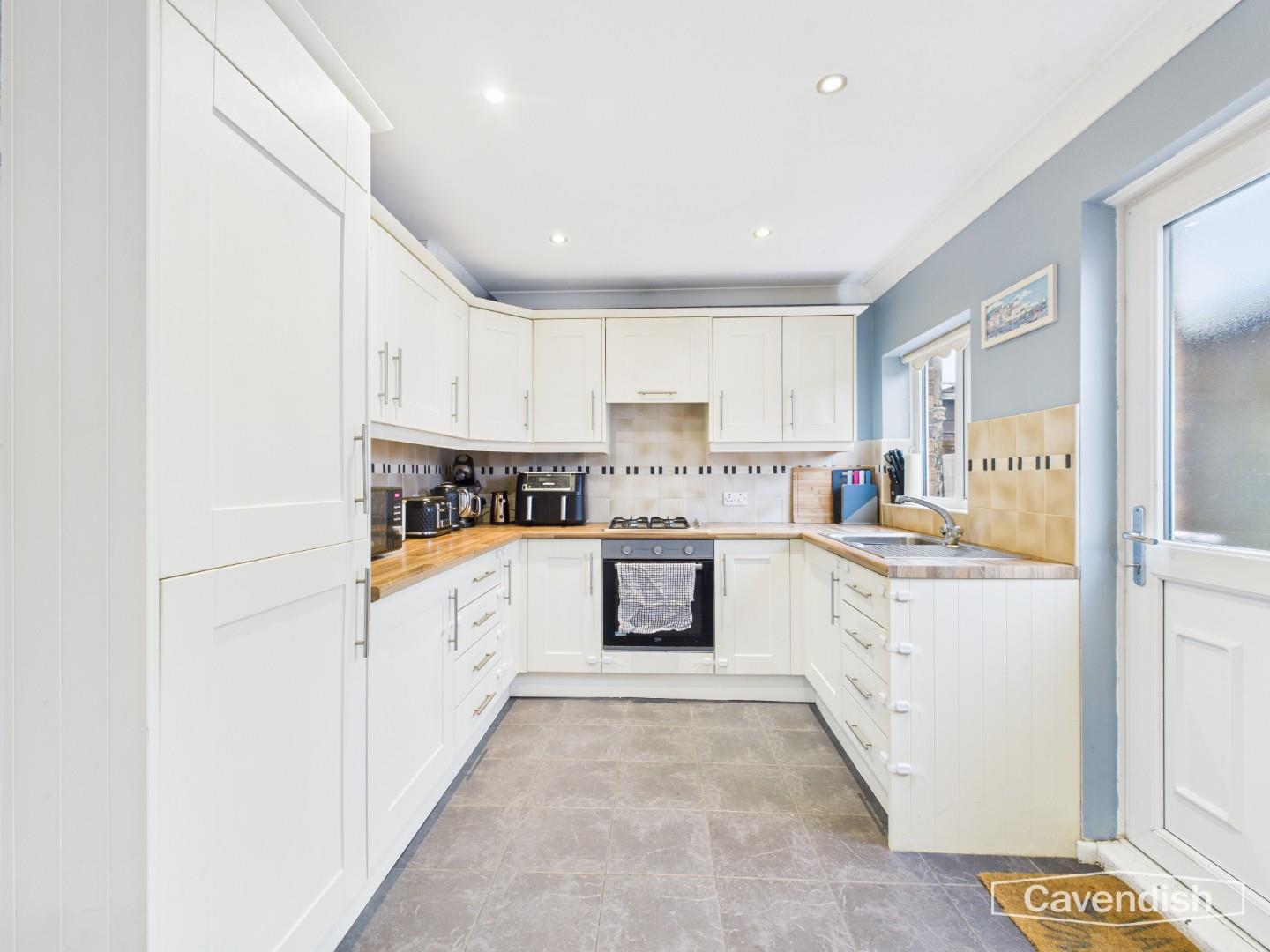 Weston Grove, Upton - KITCHEN