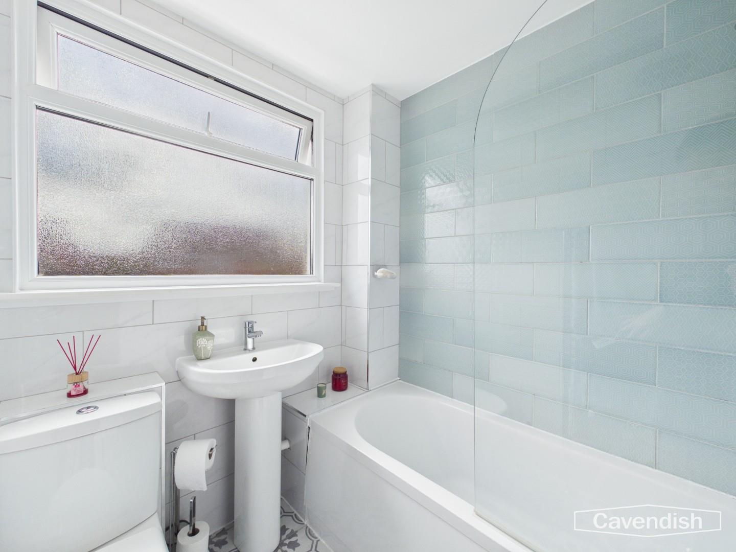 Humber Road, Great Sutton - BATHROOM