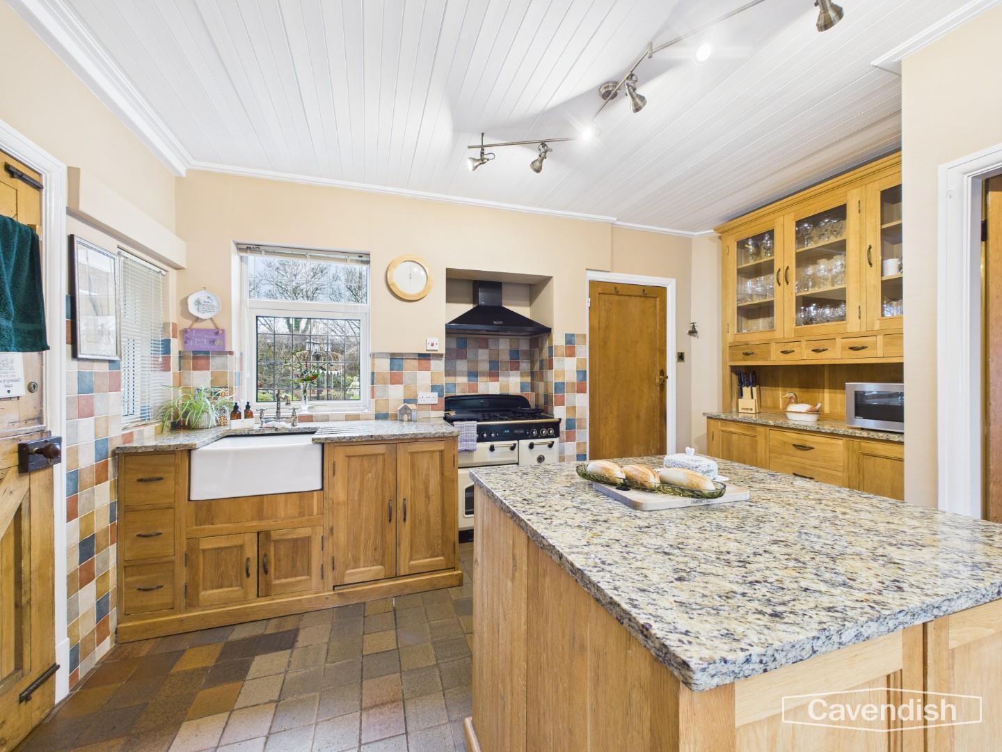 Parkgate Road, Mollington, Chester - KITCHEN