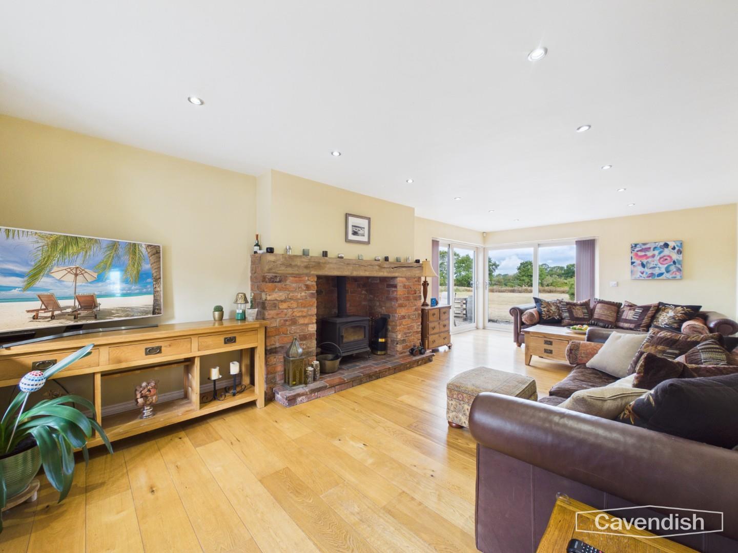 Gatesheath Lane, Tattenhall, Chester - LIVING ROOM