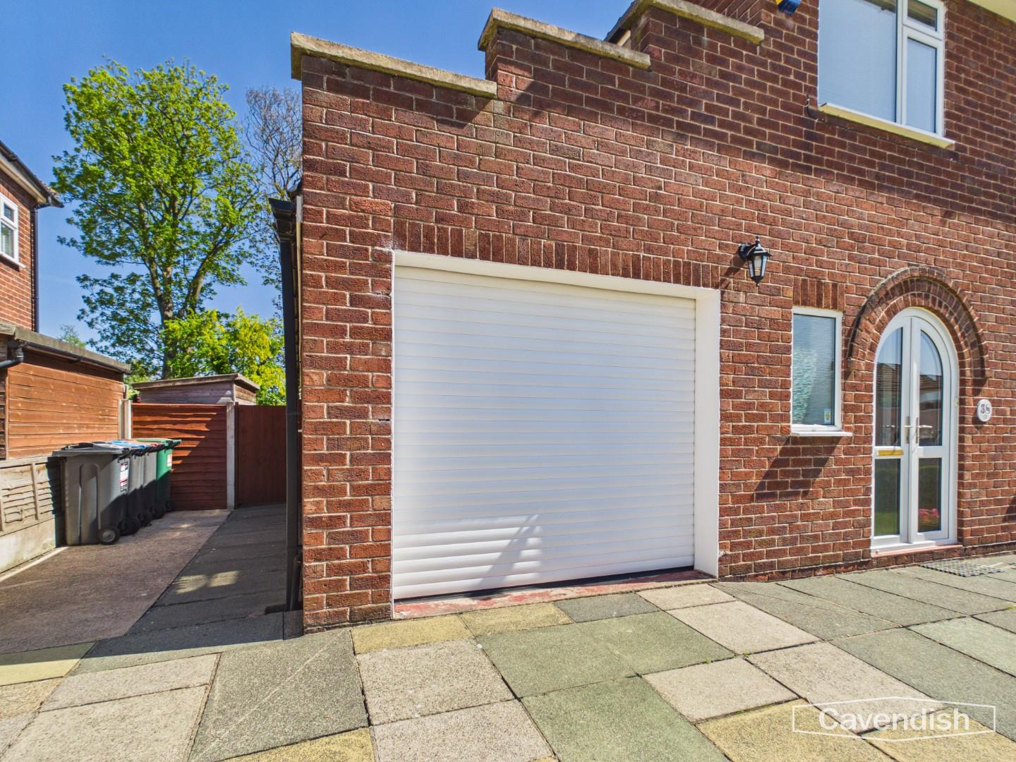 Queensway, Newton, Chester - SINGLE GARAGE