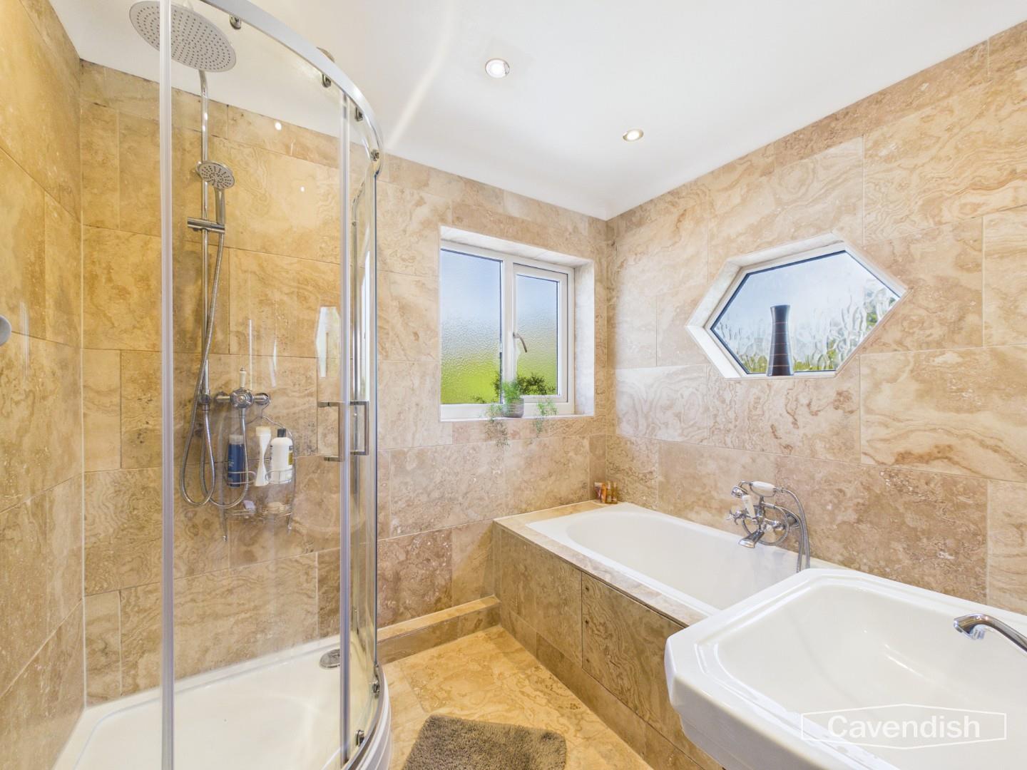 Meadowsway, Upton, Chester - BATHROOM