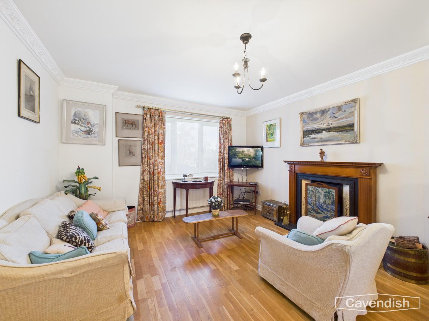 Wrexham Road, Pulford, Chester - LIVING ROOM/DINING AREA