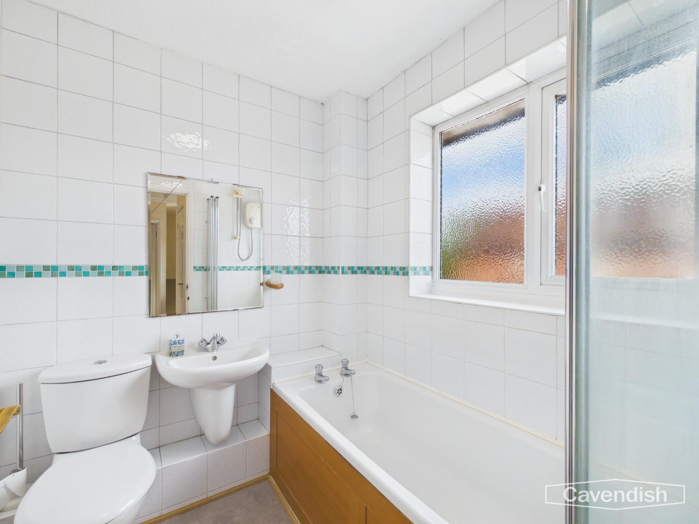 Springfields, Mickle Trafford, Chester - BATHROOM