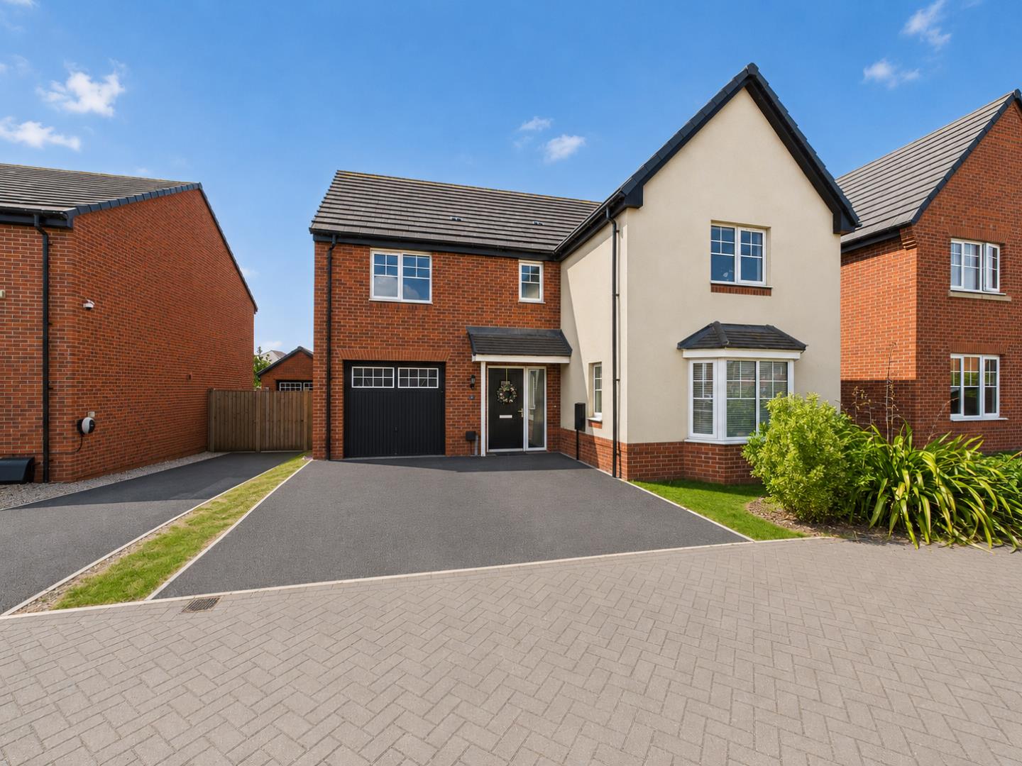 Devana Gardens, Chester - Garage