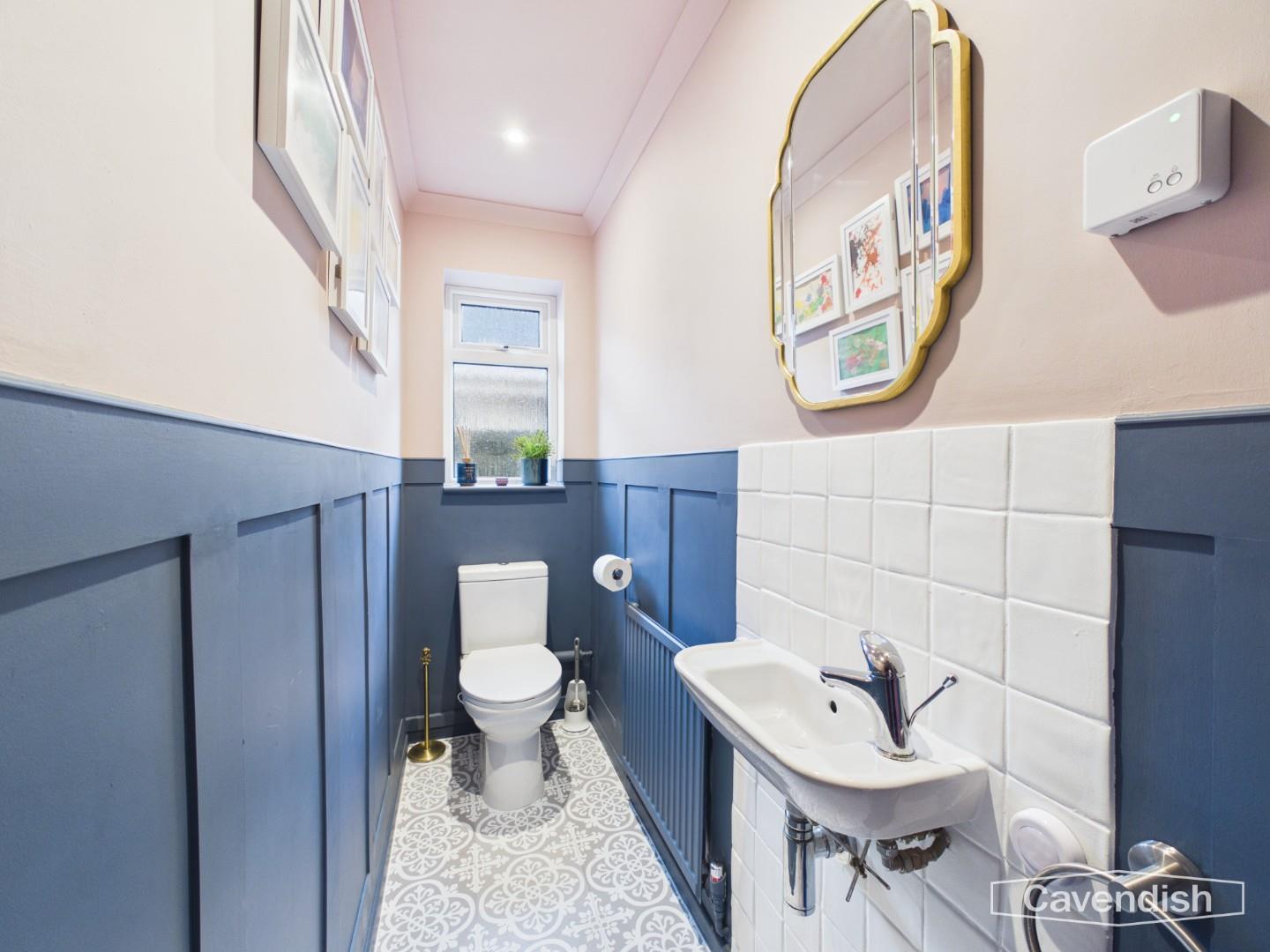 Radnor Drive, Westminster Park, Chester - DOWNSTAIRS WC