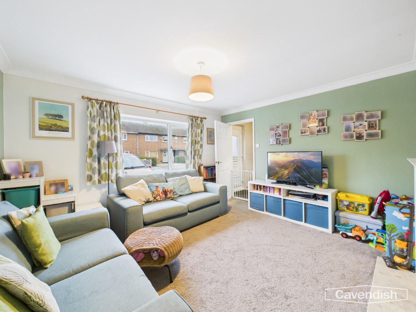 Weston Grove, Upton - LIVING ROOM