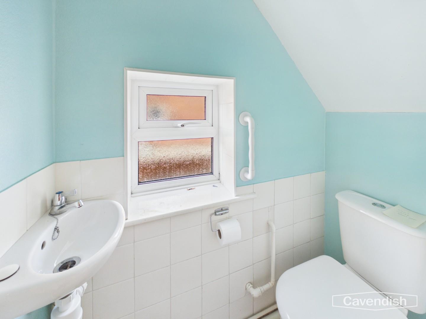 Ullswater Crescent, Plas Newton, Chester - DOWNSTAIRS WC