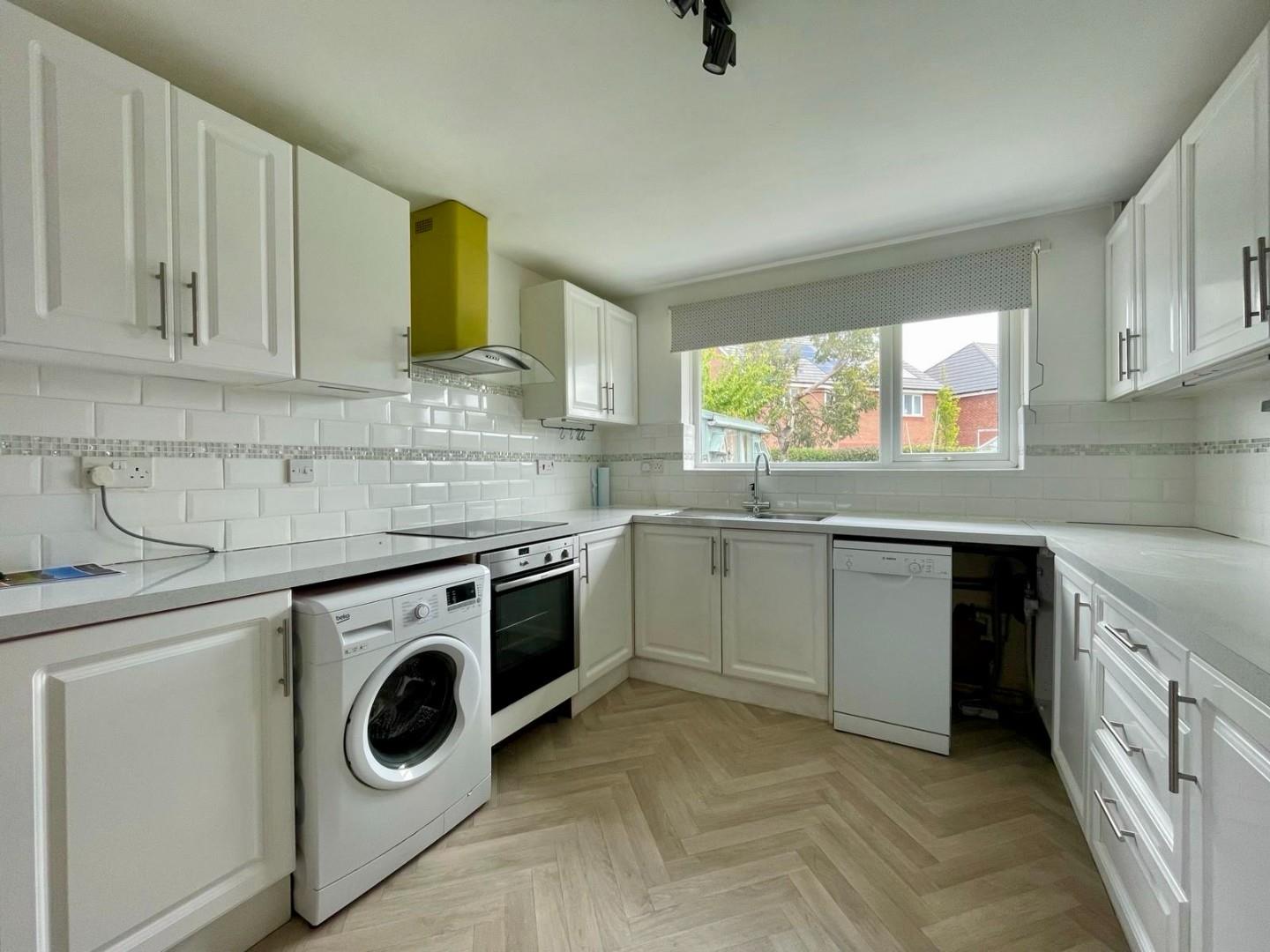 Trevalyn Way, Rossett, Wrexham - KITCHEN