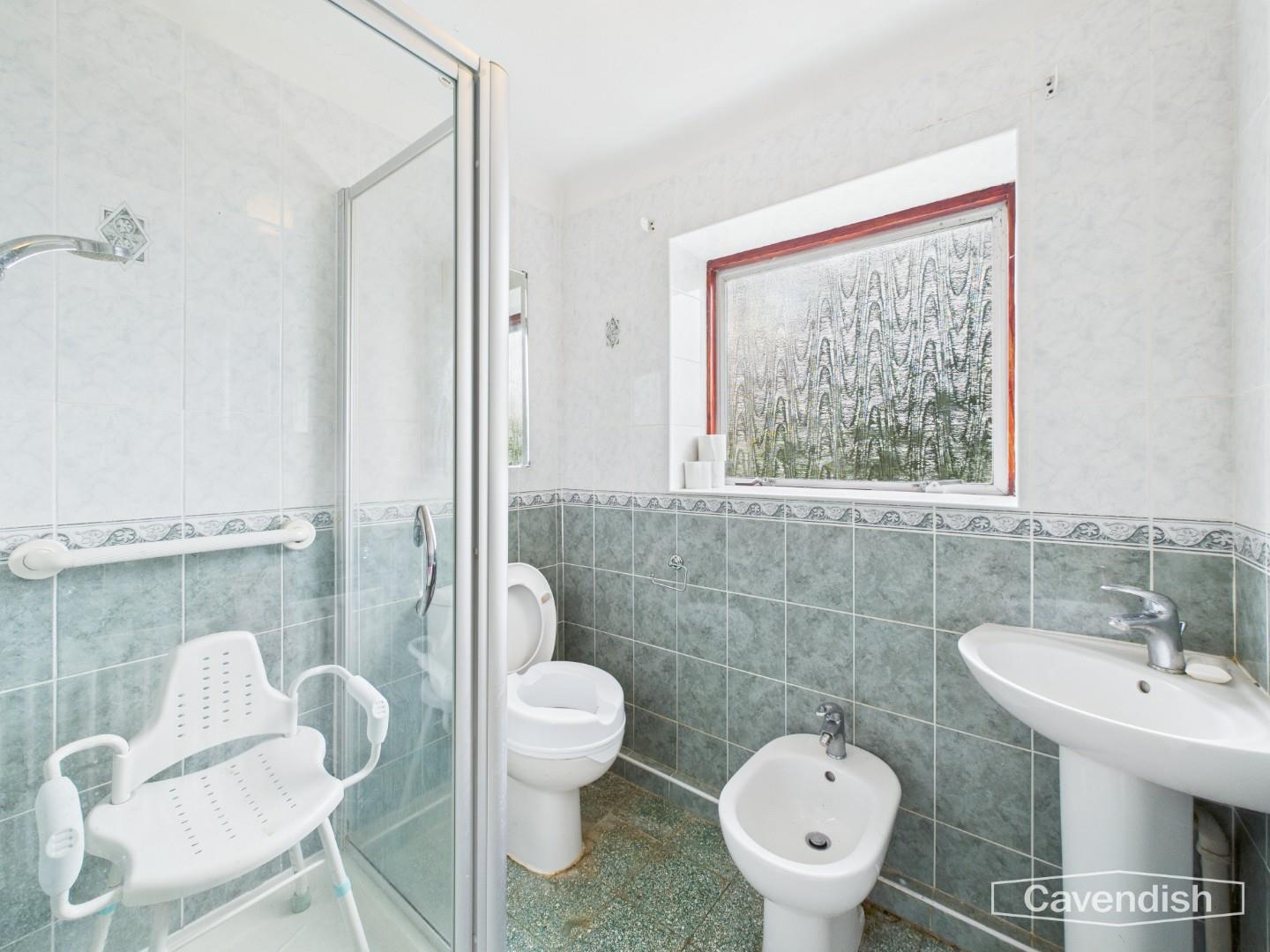 Worsley Avenue, Saughall, Chester - SHOWER ROOM