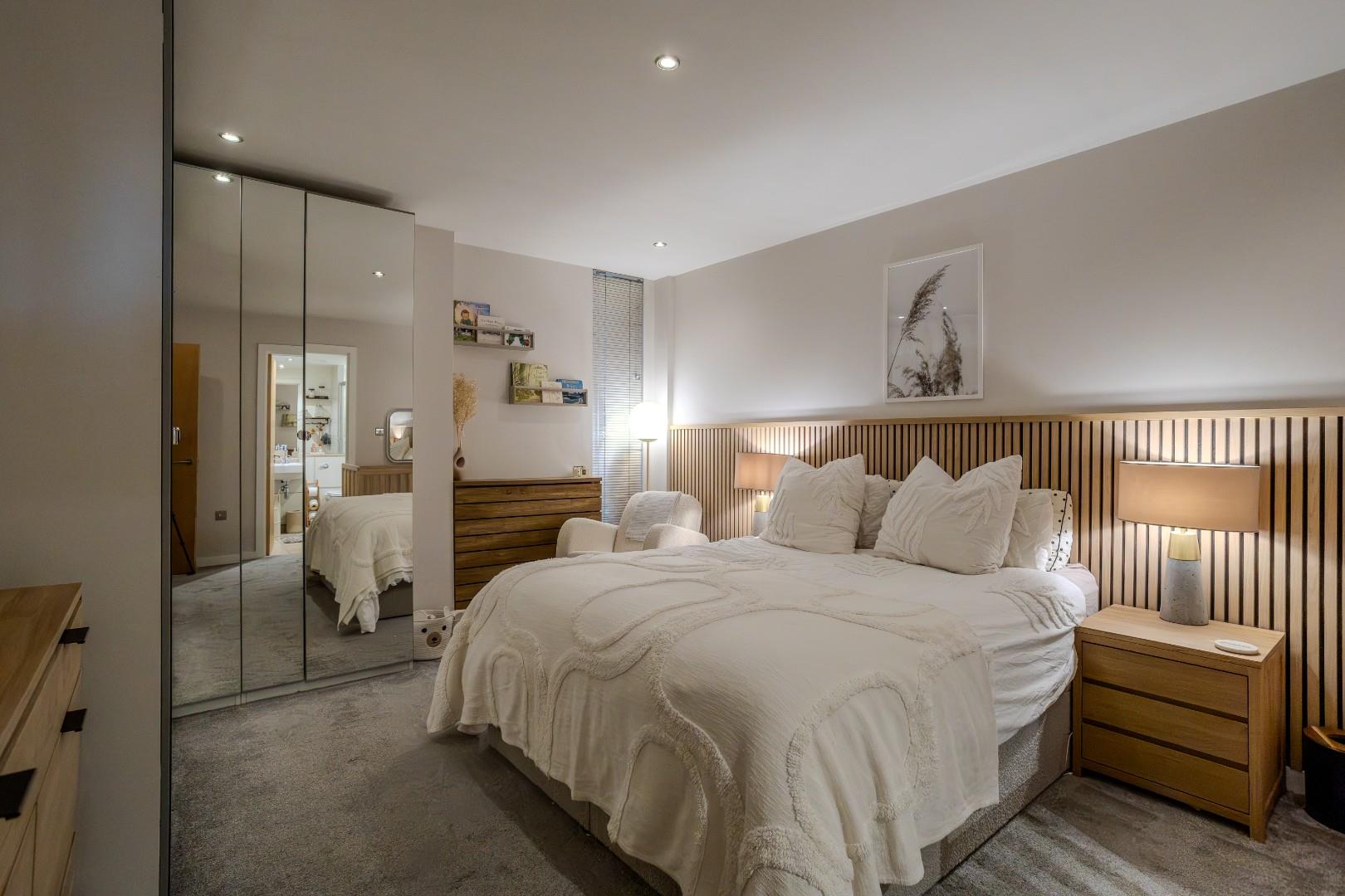 Weaver Street - BEDROOM 1