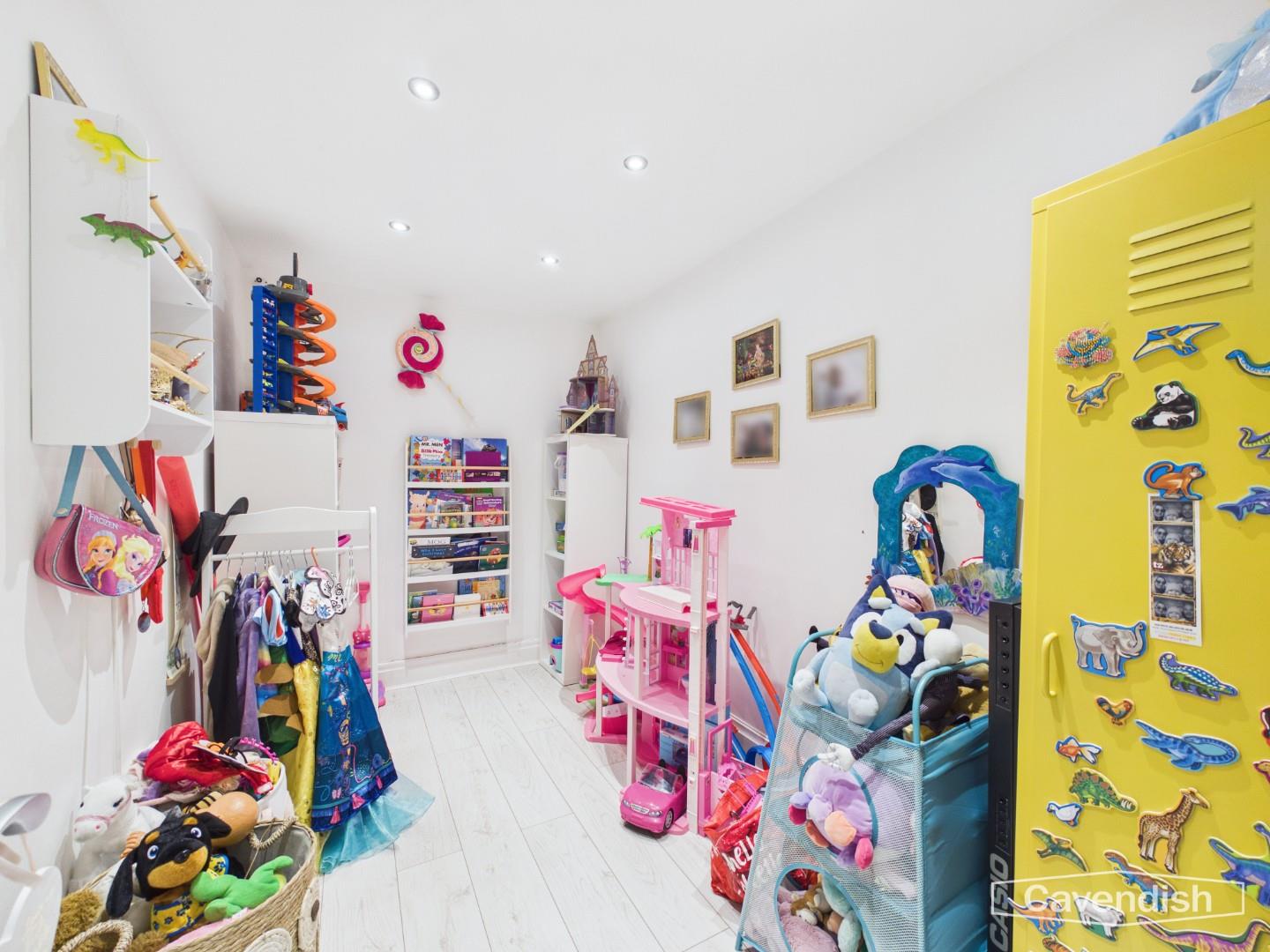 Woodlands Drive, Hoole, Chester - STUDY/PLAYROOM