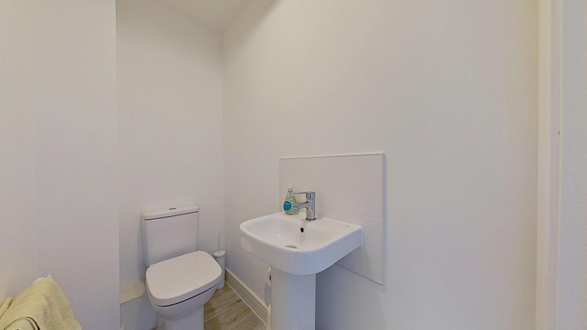 Portway Row, Chester - DOWNSTAIRS WC