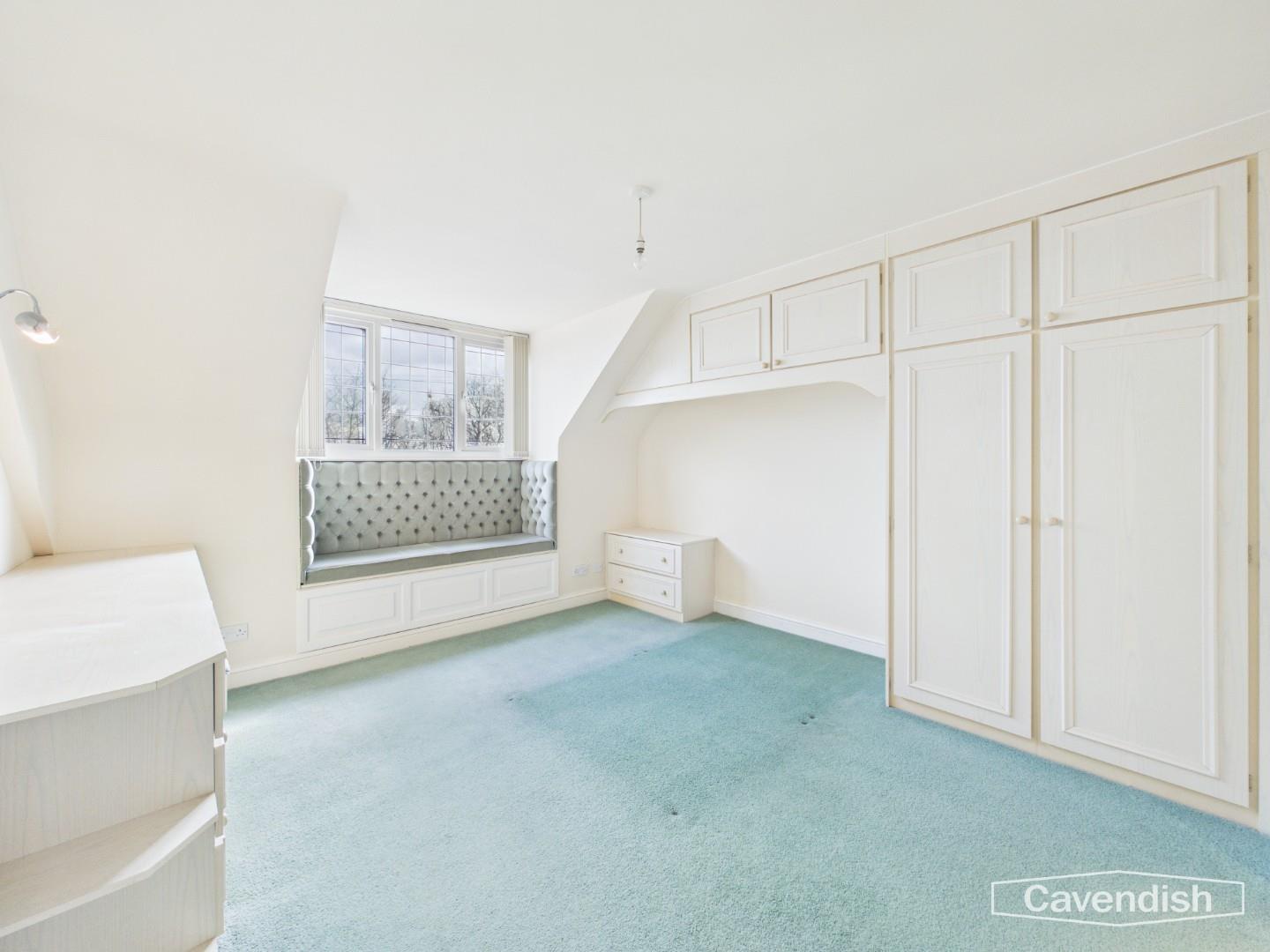 Gegin Lane, Croeshowell, Llay - BEDROOM ONE