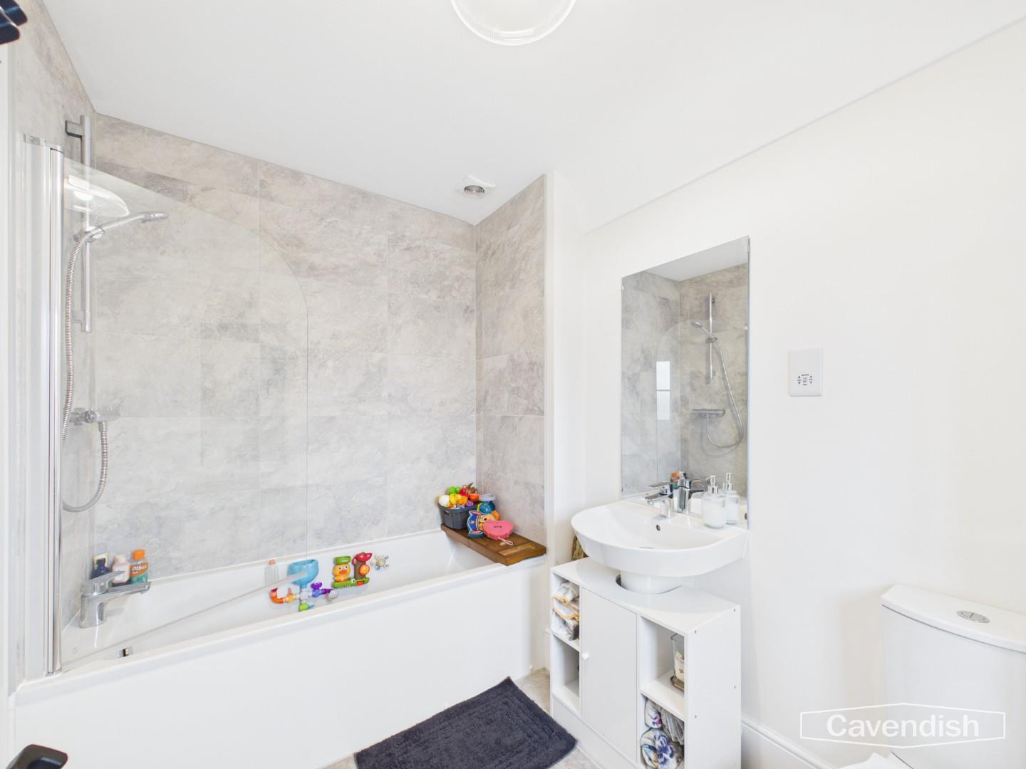 Apollo Grove, Chester - Family bathroom