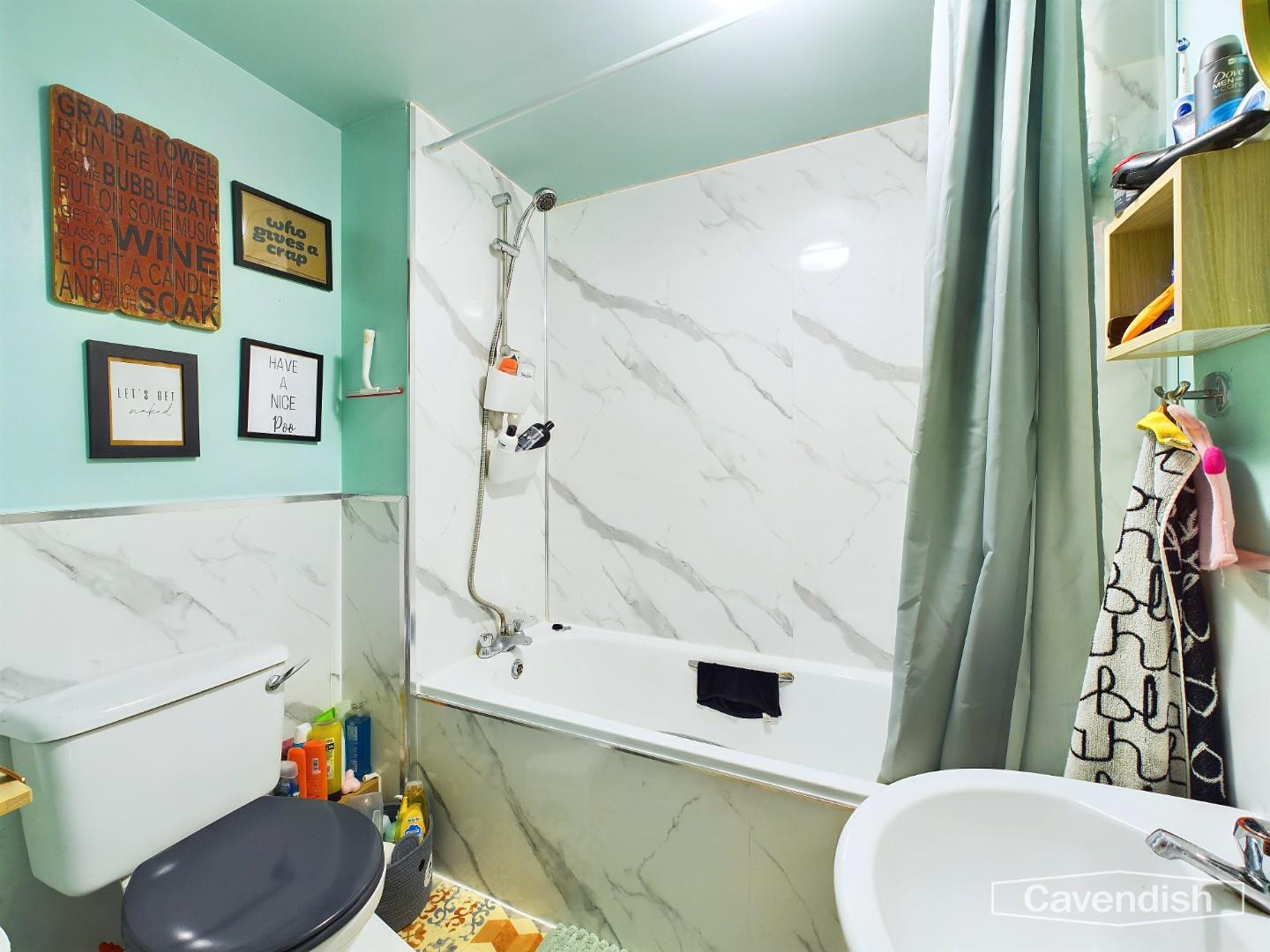 Saddlery Way, Chester - BATHROOM