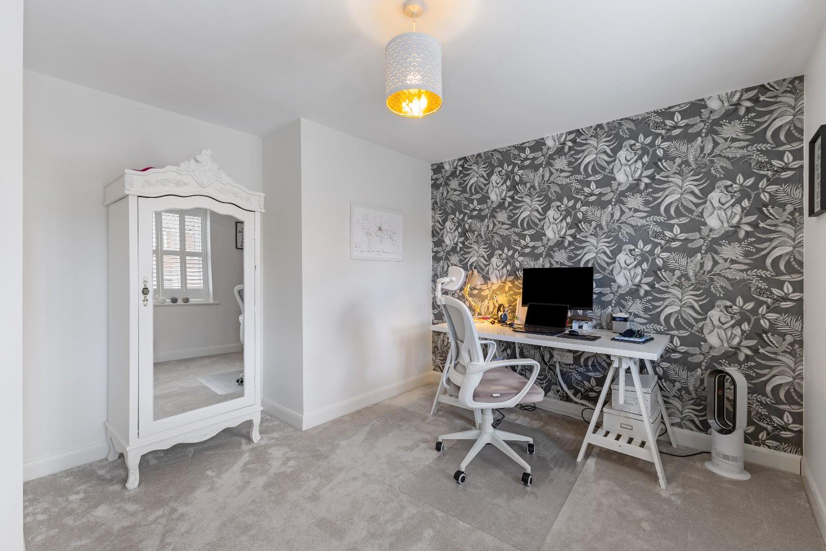 Cae Babilon, Higher Kinnerton - BEDROOM TWO