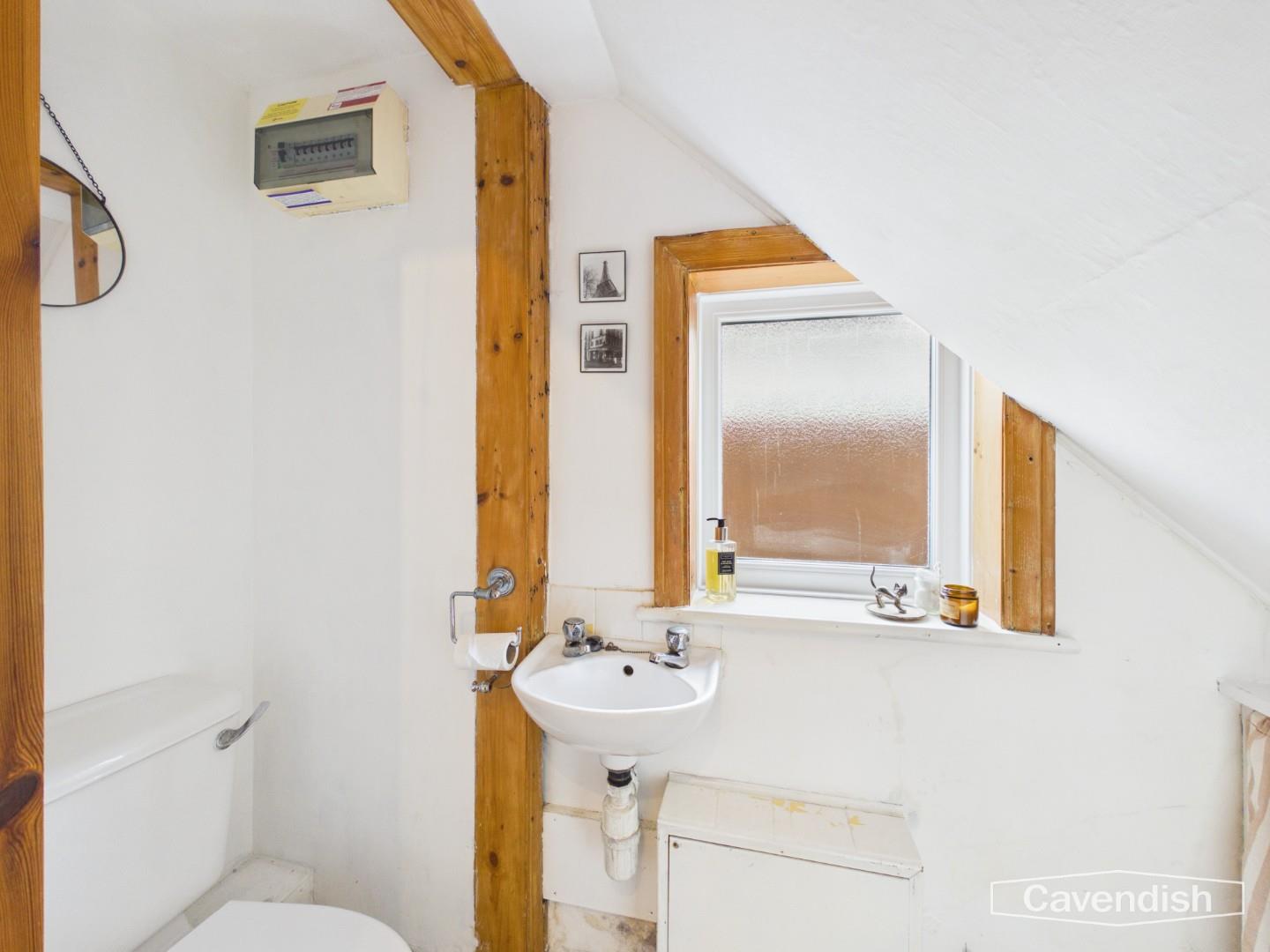 Whitchurch Road, Christleton, Chester - DOWNSTAIRS WC